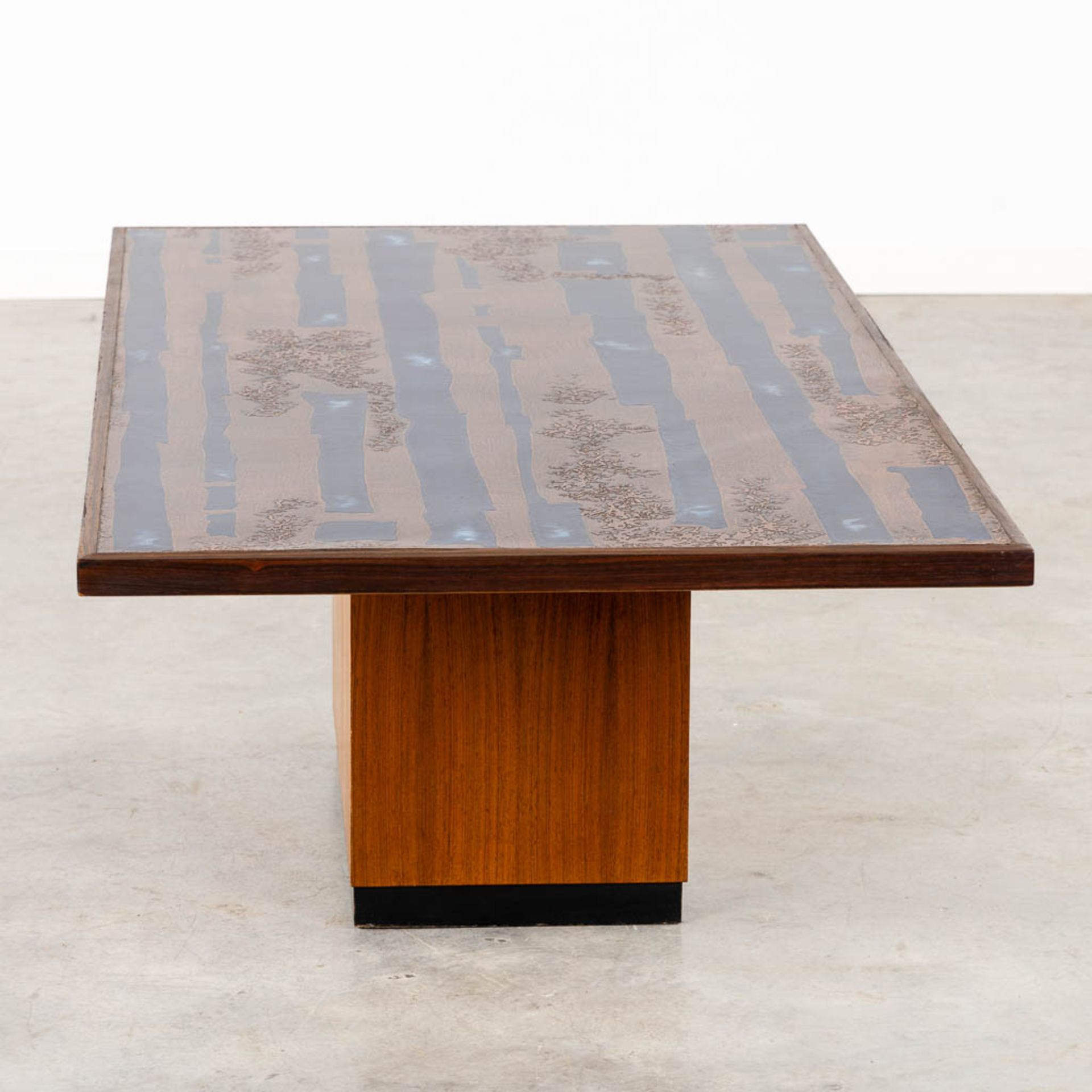 Heinz LILIENTHAL (1927-2006) 'Coffee Table' . (L:75 x W:150 x H:45 cm) - Image 4 of 10
