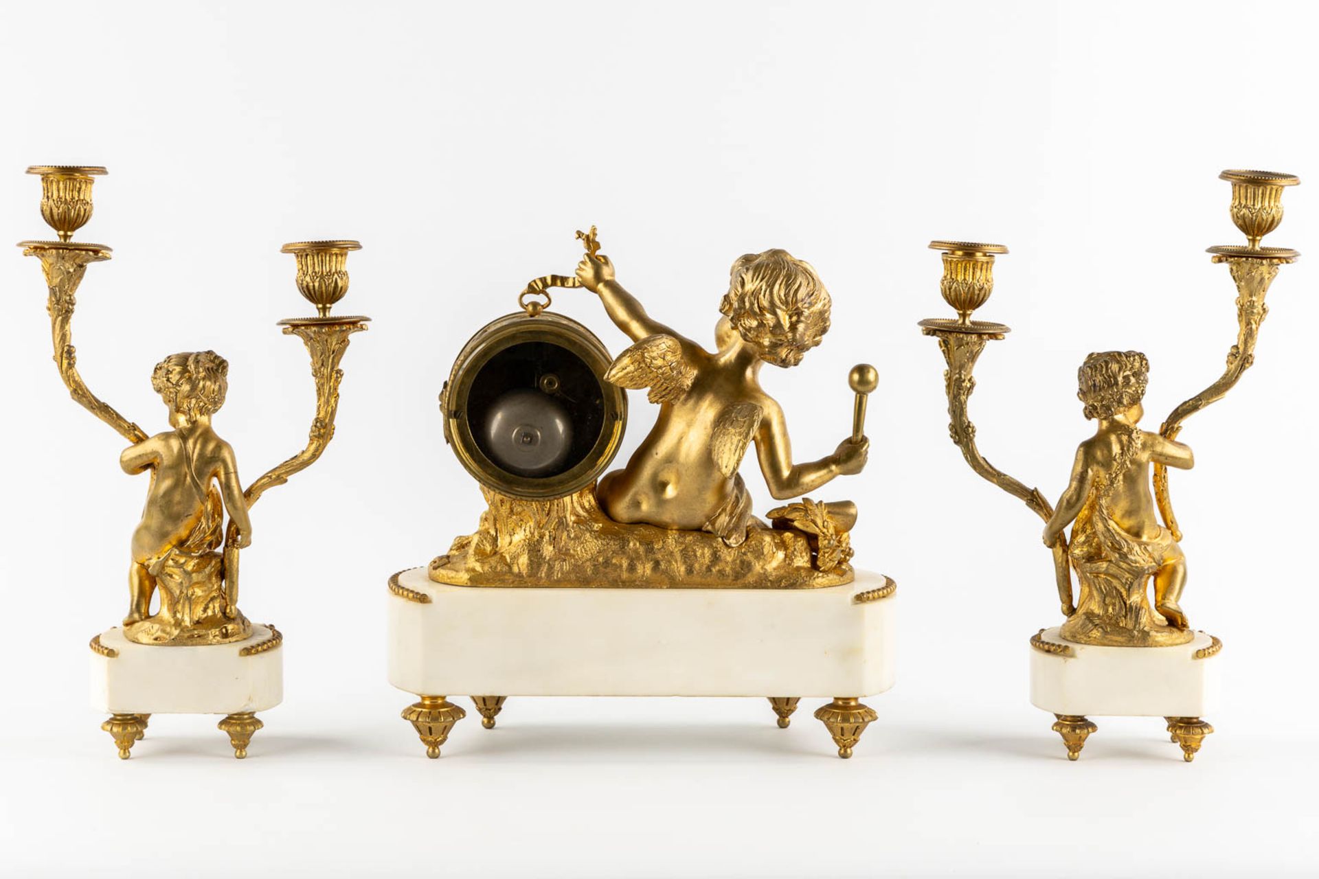 A three-piece mantle garniture, gilt bronze and Carrara marble. 19th C. (L:21 x W:28 x H:30 cm) - Image 6 of 12