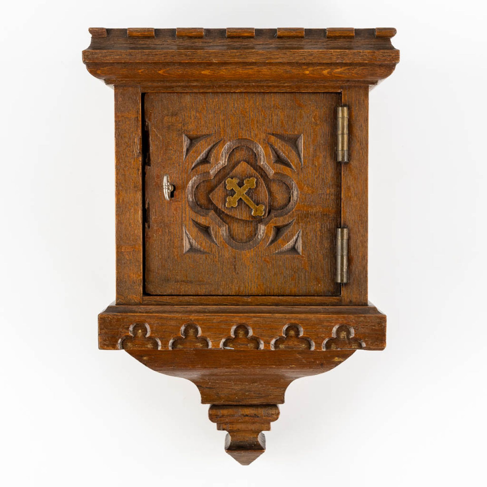An Offertory or Poor box, sculptured oak, gothic revival. (L:20 x W:27 x H:42 cm)