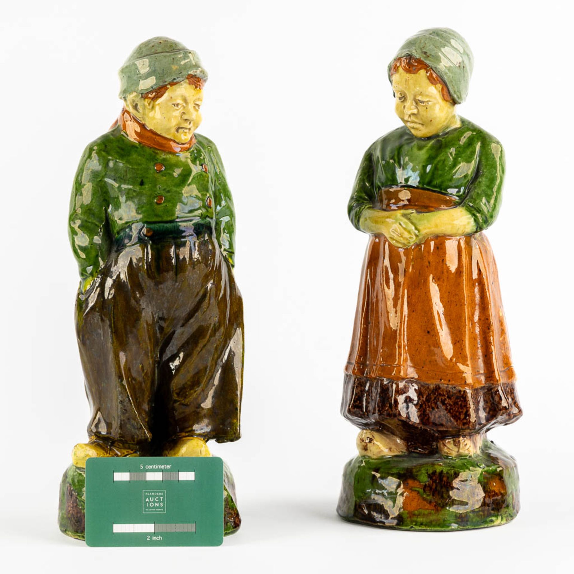 Figurine of a Man and Woman, Flemish Earthenware, possibly Caessens. Circa 1900. (H:32 x D:12 cm) - Image 2 of 9