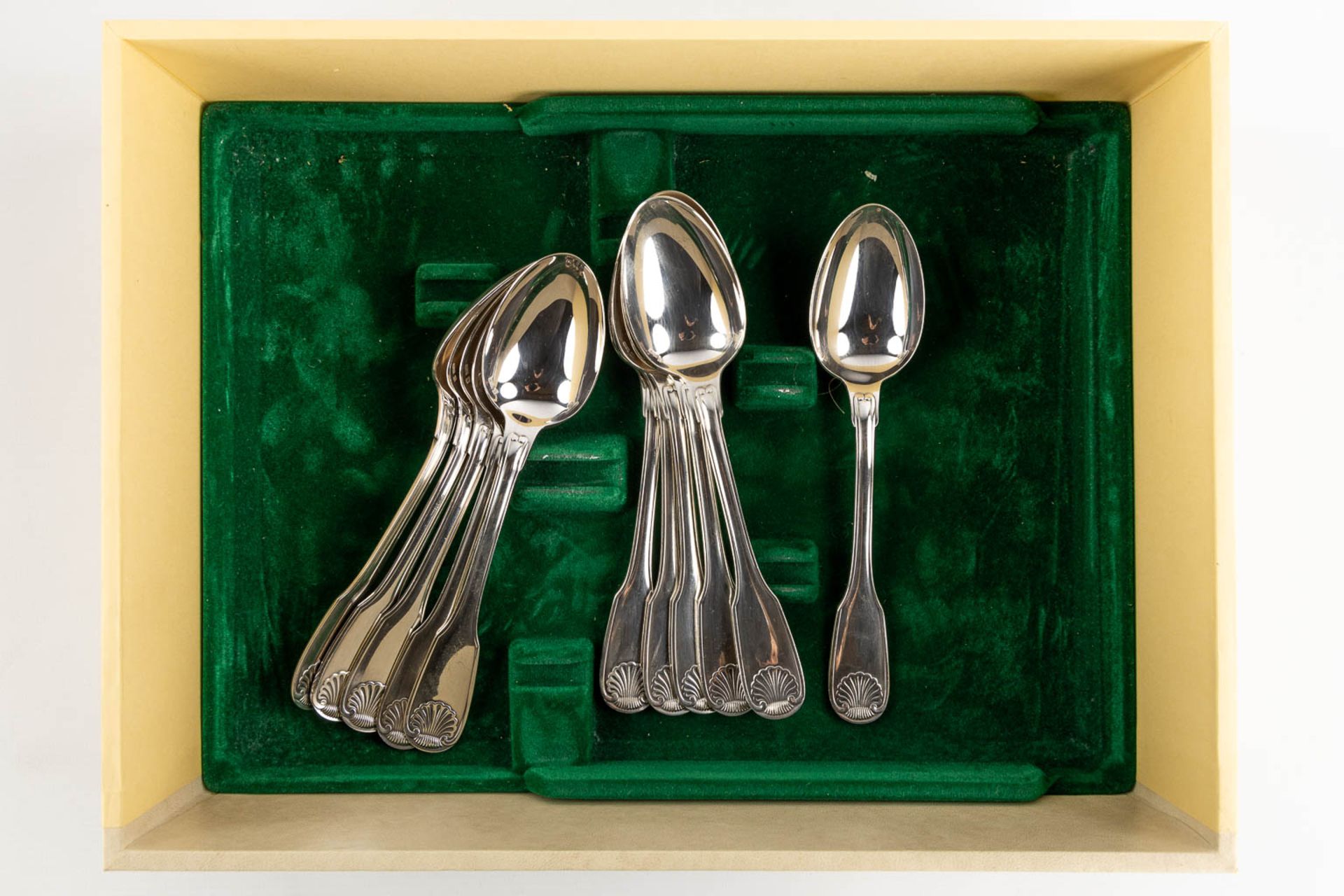 Christofle Vendome, 61-piece silver-plated cutlery in a storage box. (L:30 x W:39 x H:25 cm) - Bild 14 aus 16