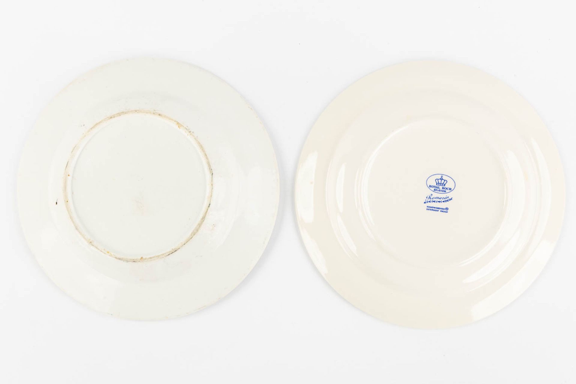 Vieux Tournai, 'Acorn' and Royal Boch plates. 19th/20th C. (D:24 cm) - Image 6 of 13
