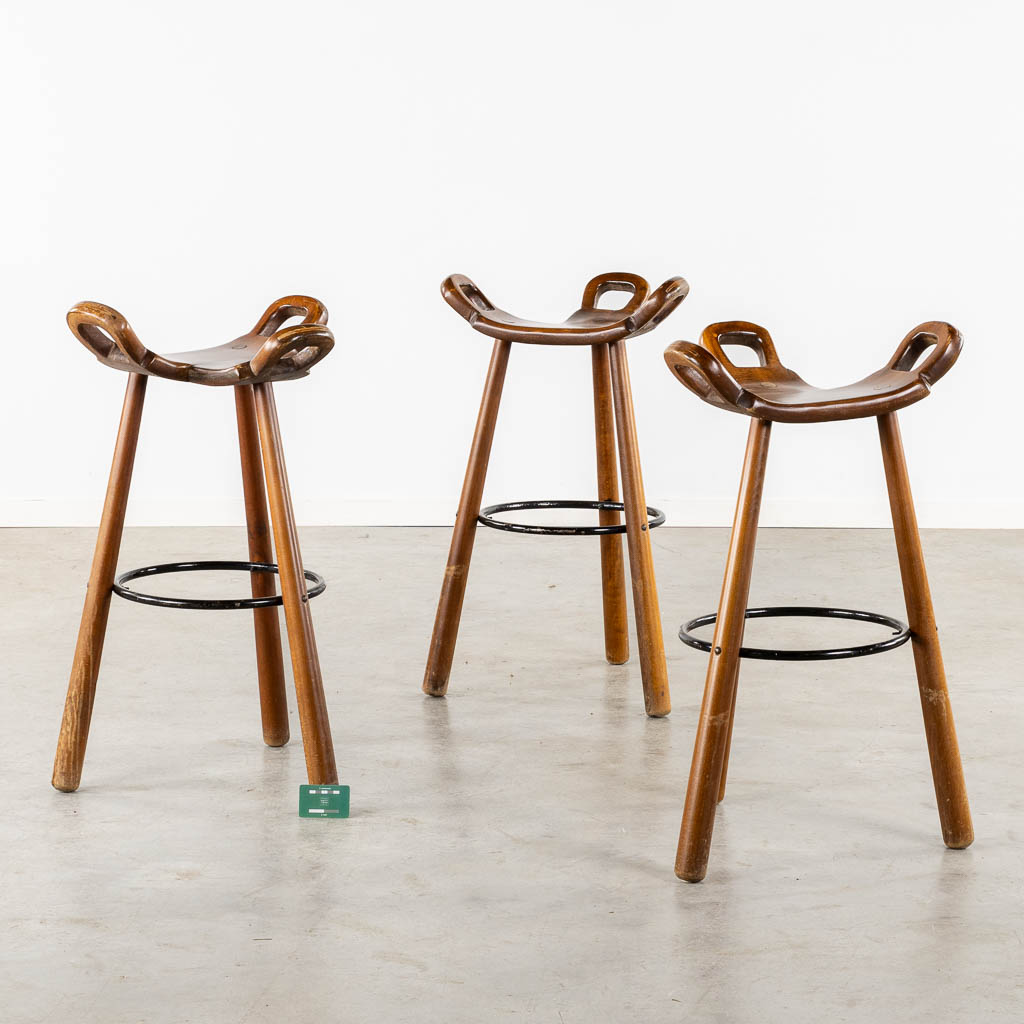 Sergio RODRIGUES (1927-2014) 'Marbella' three barstools. (L:40 x W:50 x H:83 cm) - Image 2 of 8