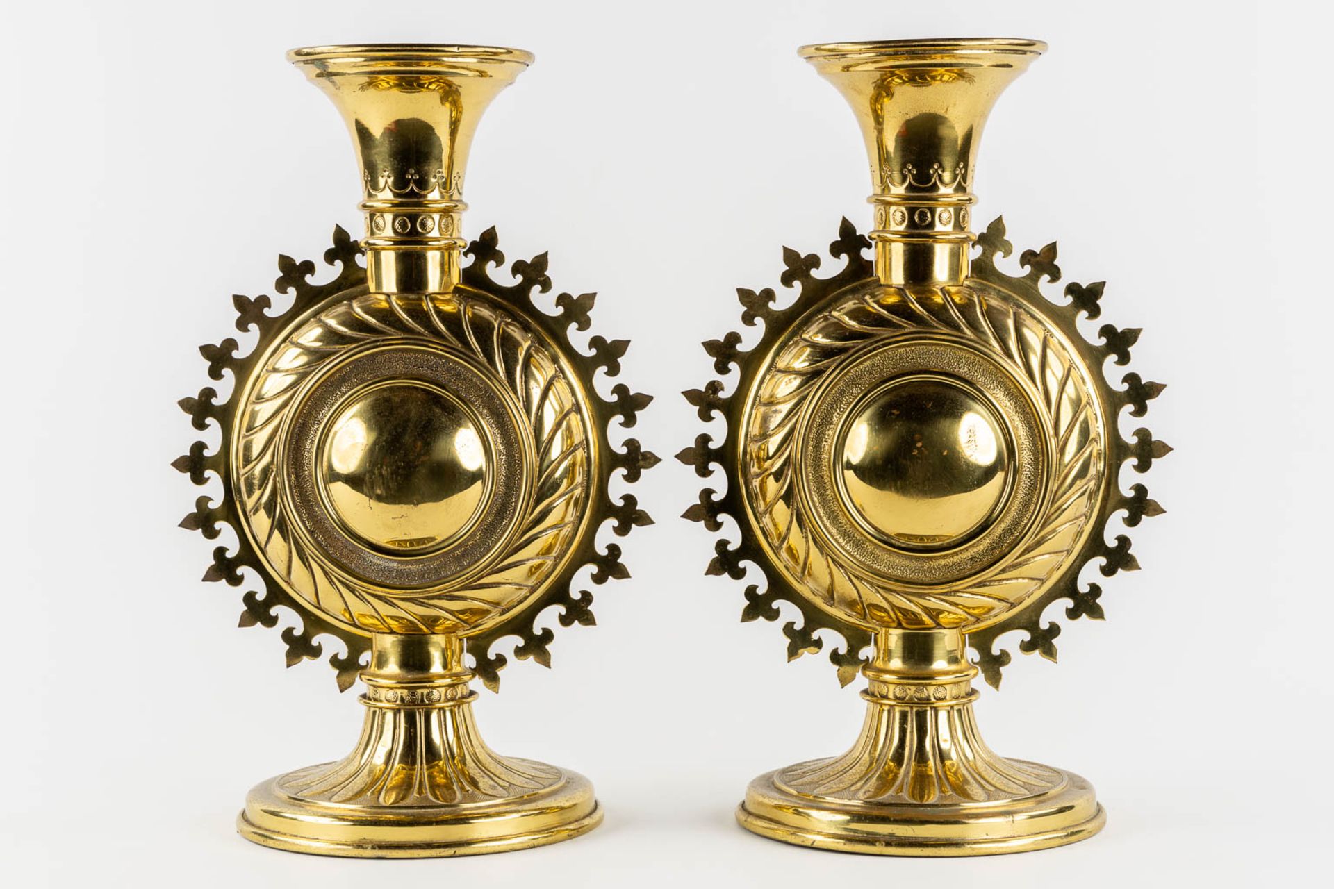 A pair of candelabra, brass, gothic Revival. (L:21 x W:27 x H:42 cm) - Image 5 of 11