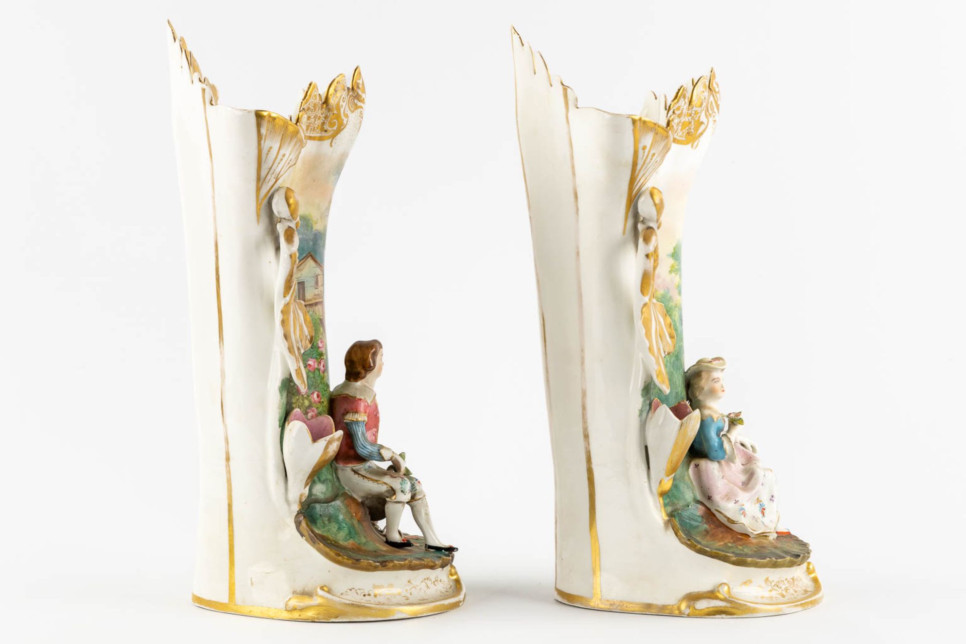 Two pair of Vieux Bruxelles vases, decorated with flowers and figurines. (L:20 x W:26 x H:39 cm) - Bild 12 aus 19