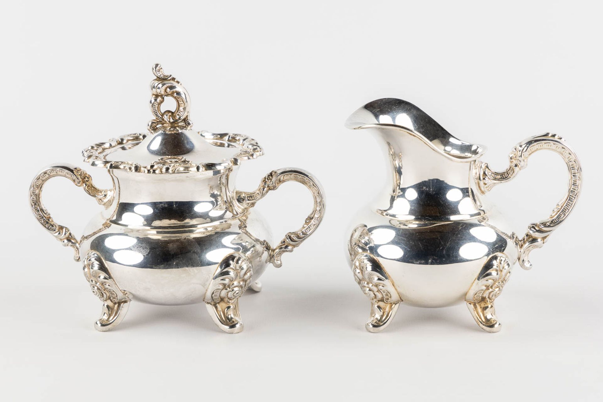A Coffee and Tea service with a platter, silver, Germany. 925/1000. 4,049kg. (L:44,5 x W:69 cm) - Bild 15 aus 18