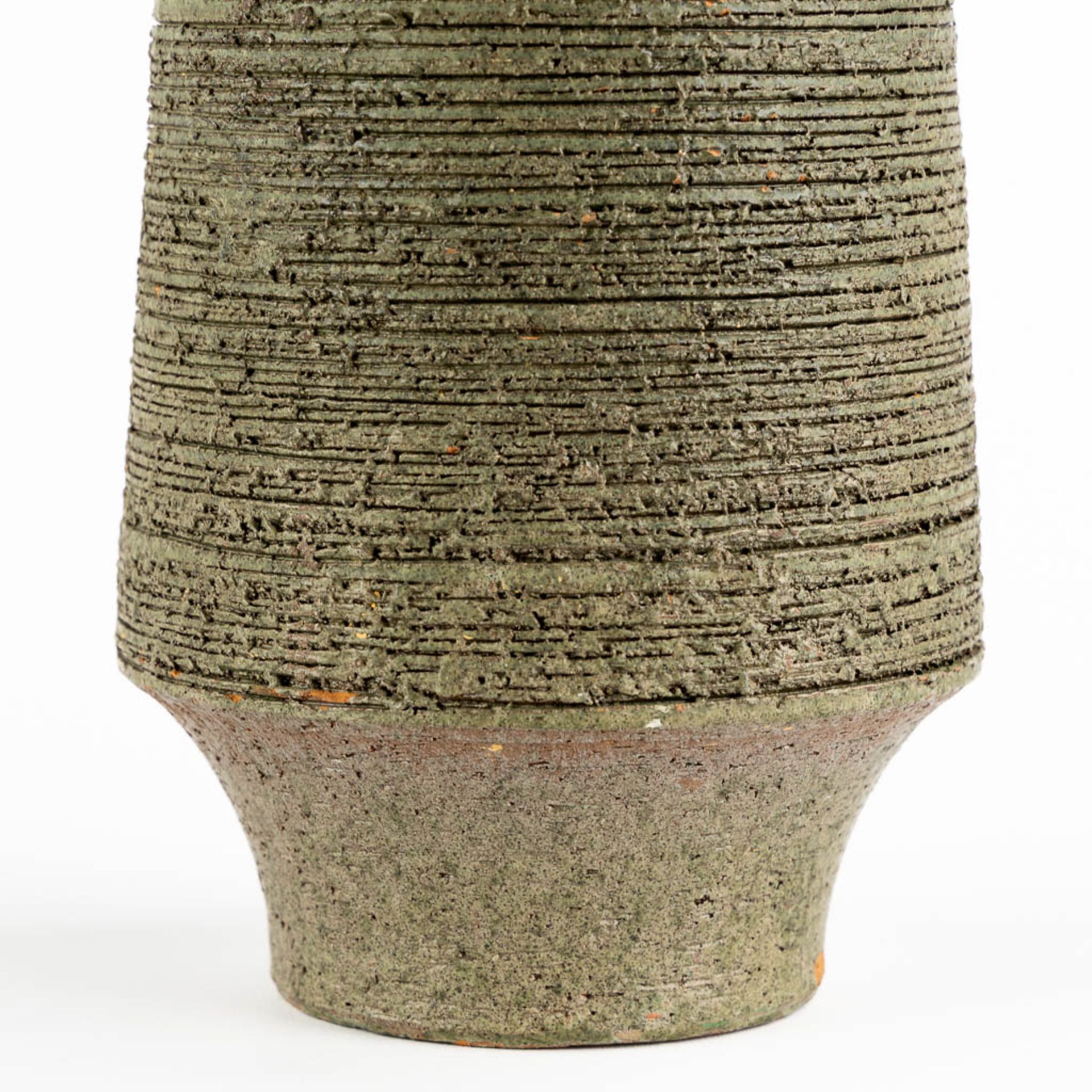 Amphora or Keramar, a large green vase, glazed ceramics. (H:53 x D:14 cm) - Bild 7 aus 10