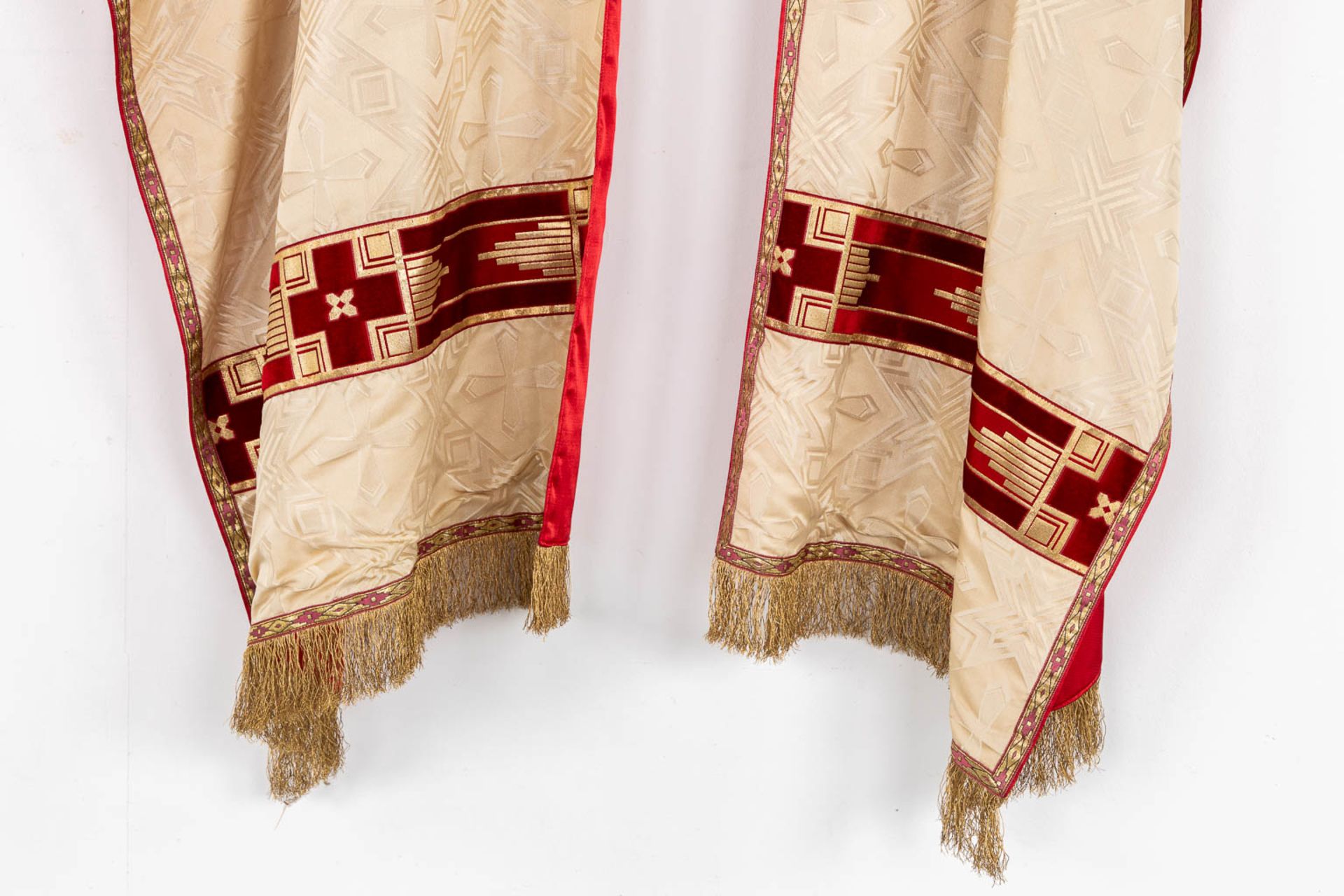 A cope, Humeral veil and Roman Chasuble, embroideries with images of fish and bread, The Holy Spirit - Image 19 of 21