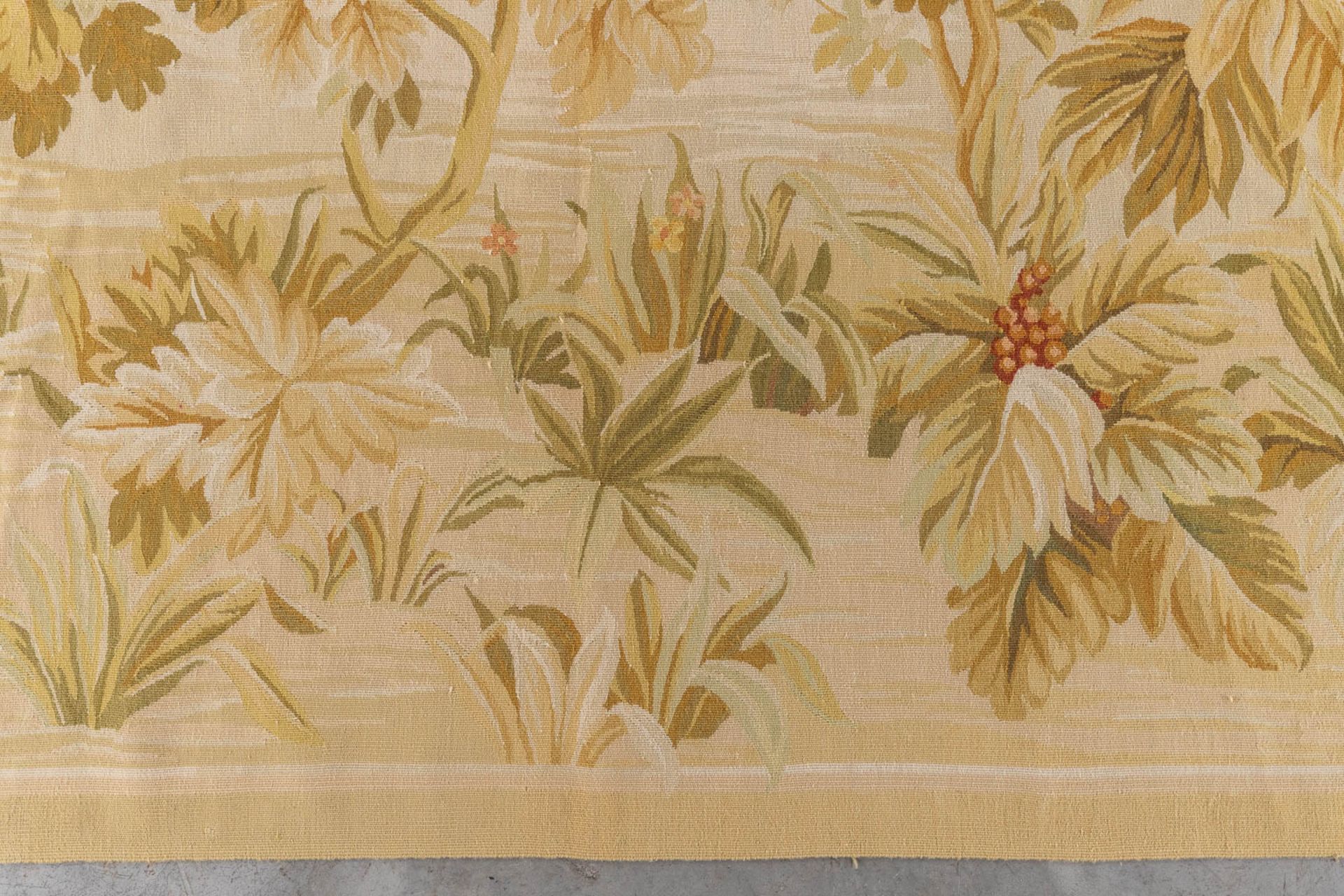 An exceptional carpet 'Aubusson'. France. (L:353 x W:270 cm) - Image 4 of 12