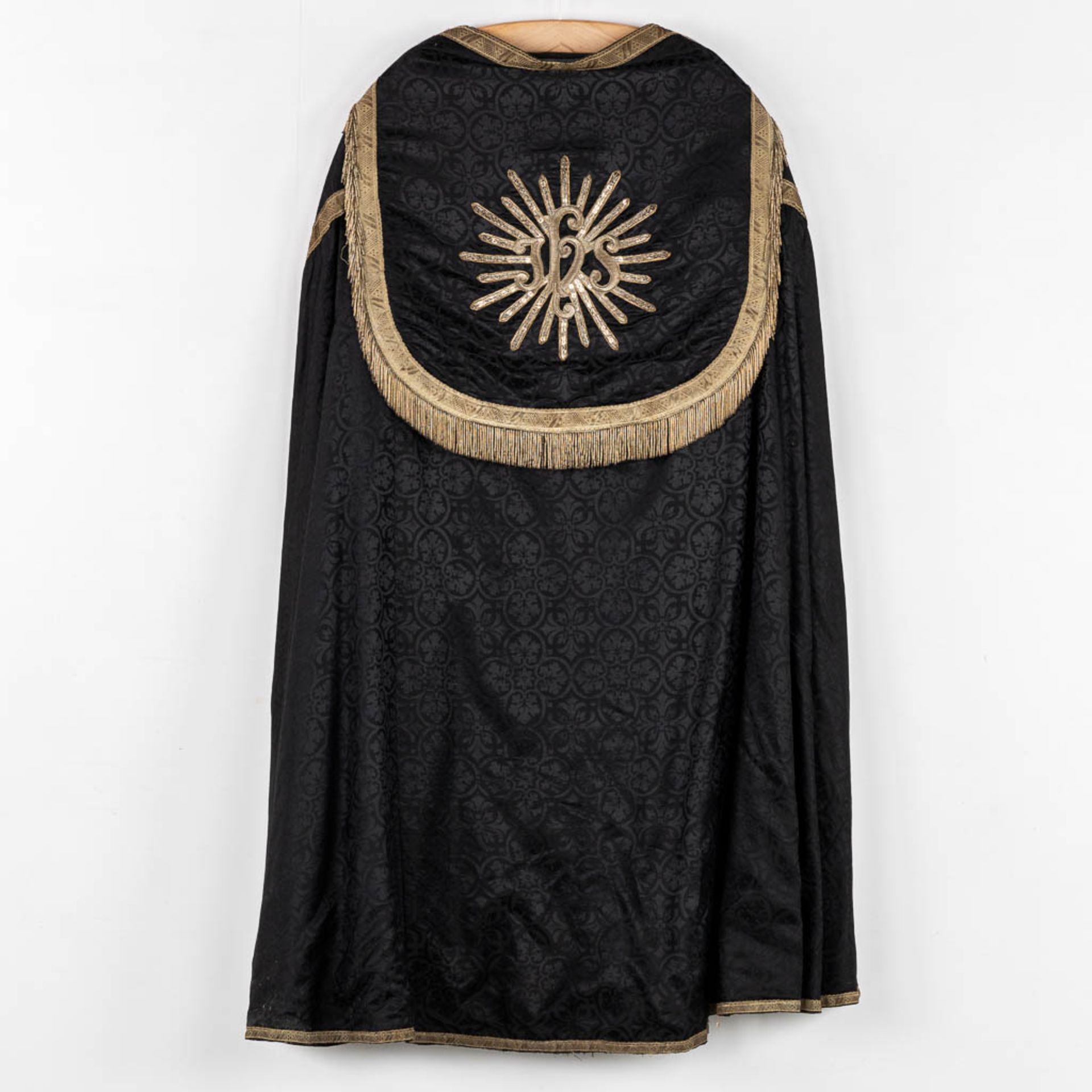 A Cope, Roman Chasuble and Stola, Thick silver brocade embroideries. - Image 3 of 13