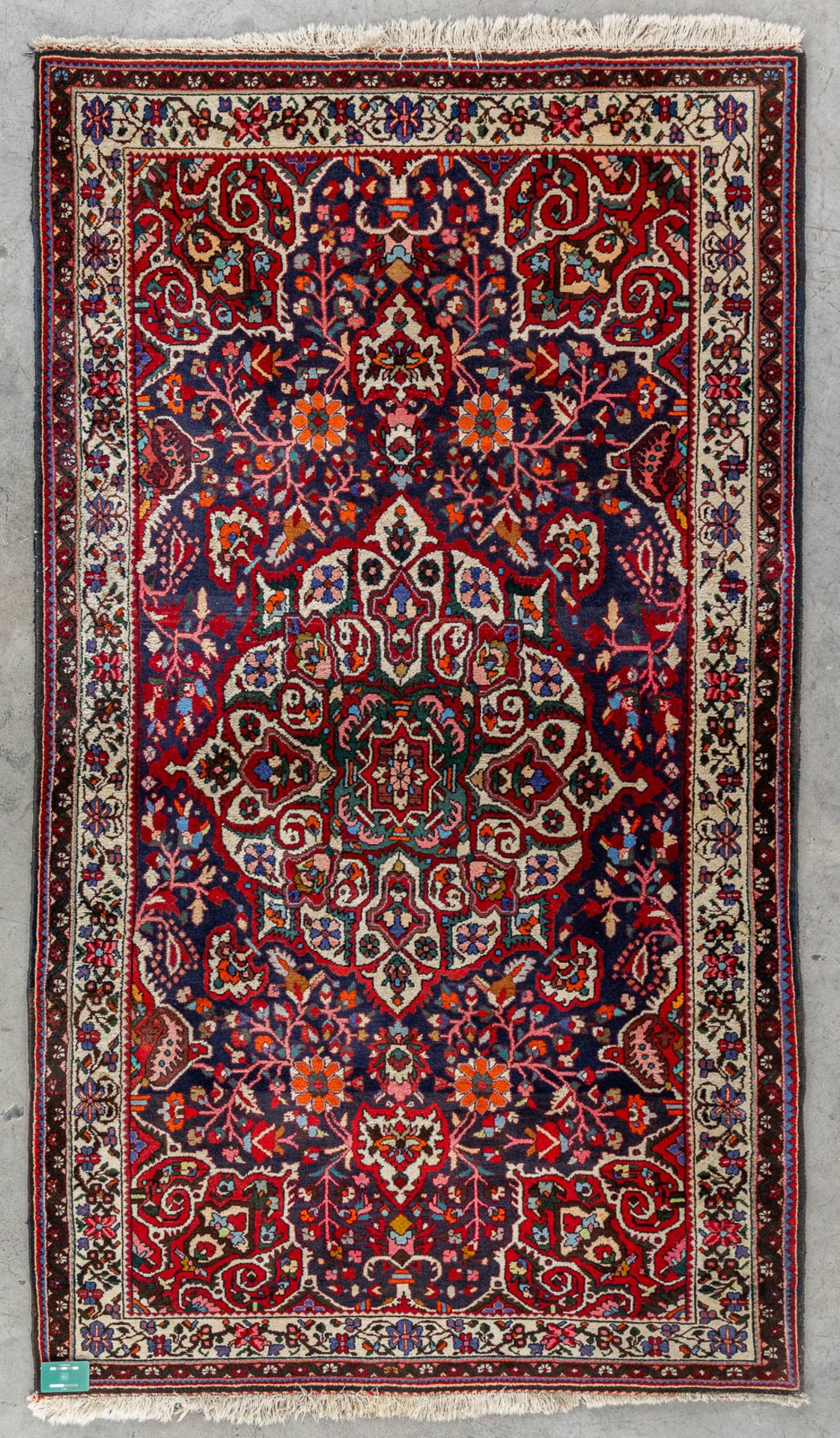 An Oriental hand-made carpet, Bakthiari. (L:237 x W:135 cm) - Image 2 of 7