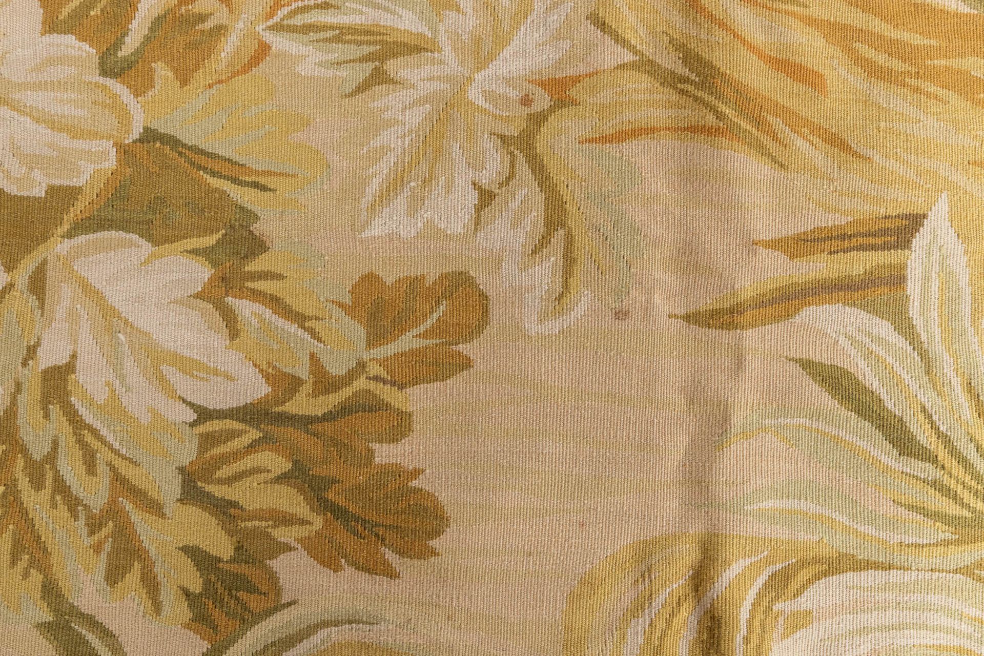 An exceptional carpet 'Aubusson'. France. (L:353 x W:270 cm) - Image 12 of 12