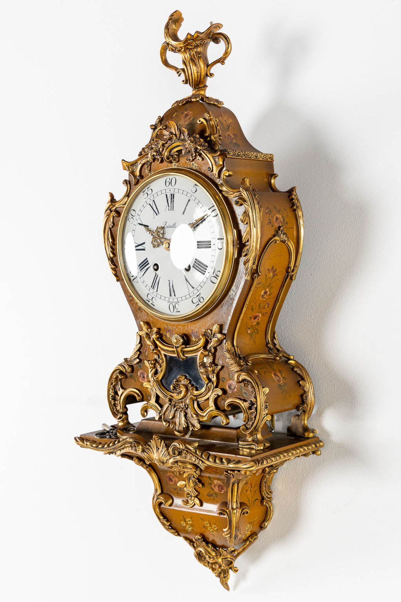 Zenith, a cartel clock. Wood with a hand-painted decor, gilt bronze mounted in louis XV style. (W:27 - Bild 7 aus 11