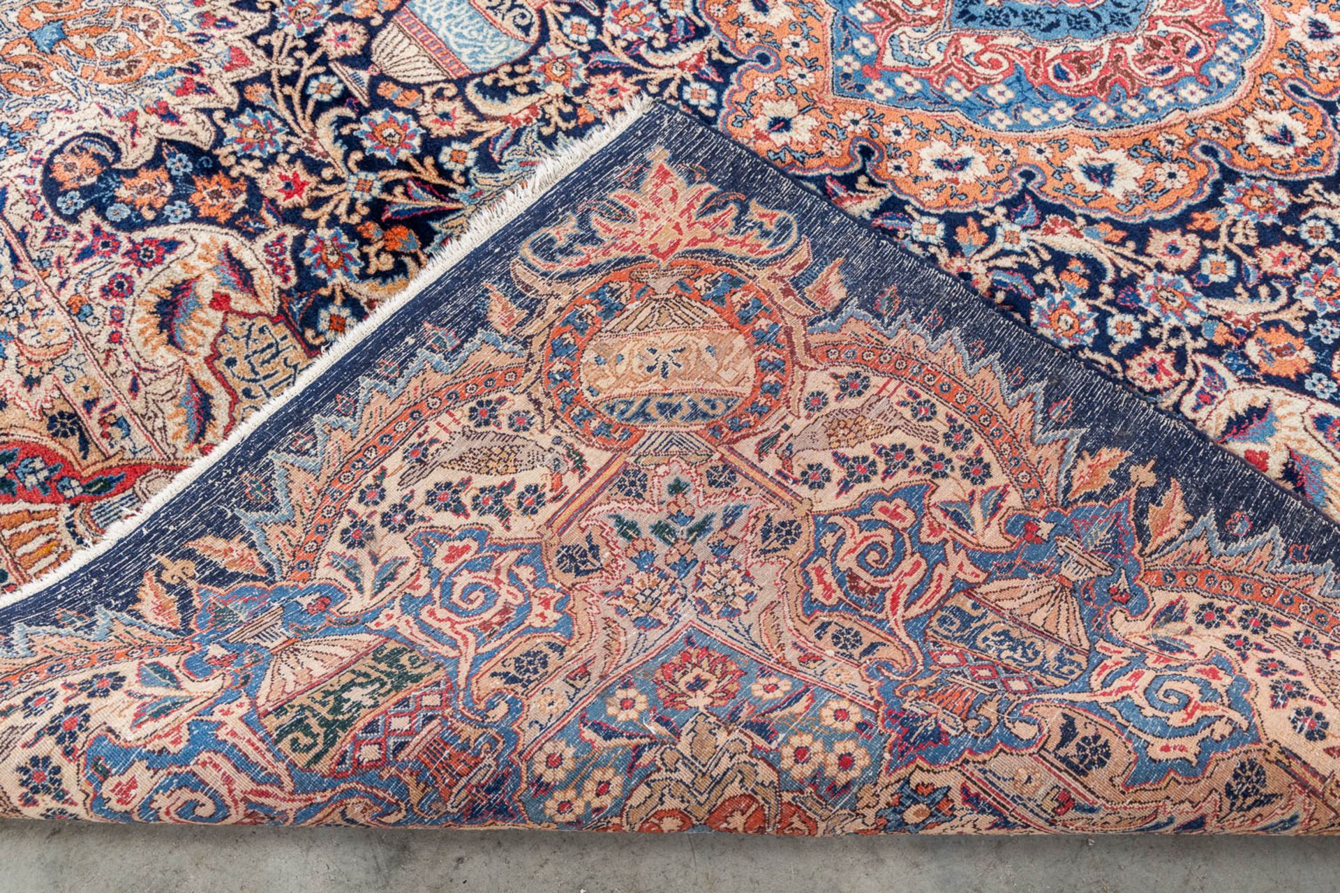 An Oriental hand-made carpet, Kashmar. (L:343 x W:256 cm) - Bild 10 aus 10