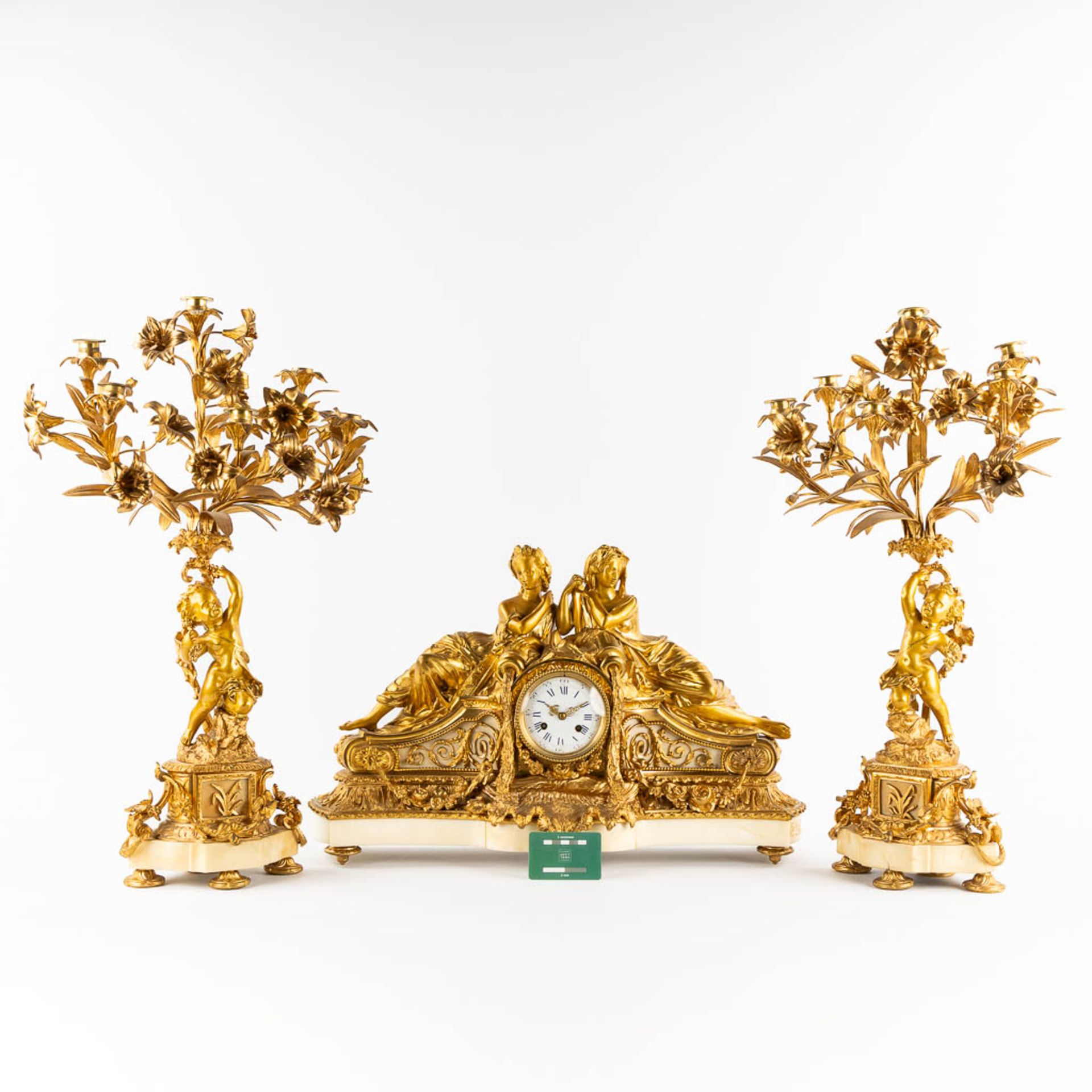 An impressive three-piece mantle garniture clock and candelabra, gilt bronze and marble. 19th C. (L: - Bild 2 aus 16