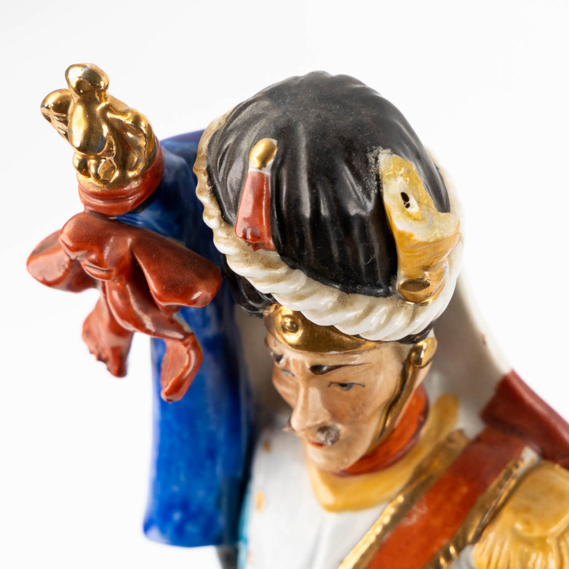 Napoleon Bonaparte and the generals, 14 figurines. Polychrome porcelain. (H:32 cm) - Bild 7 aus 11