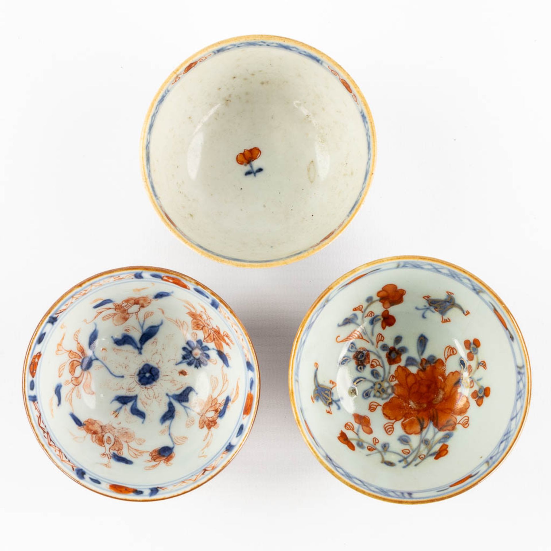A collection of Famille Rose, Imari and Capucine. Chinese and Japanese porcelain. 19th/20th C. (W:33 - Bild 9 aus 12