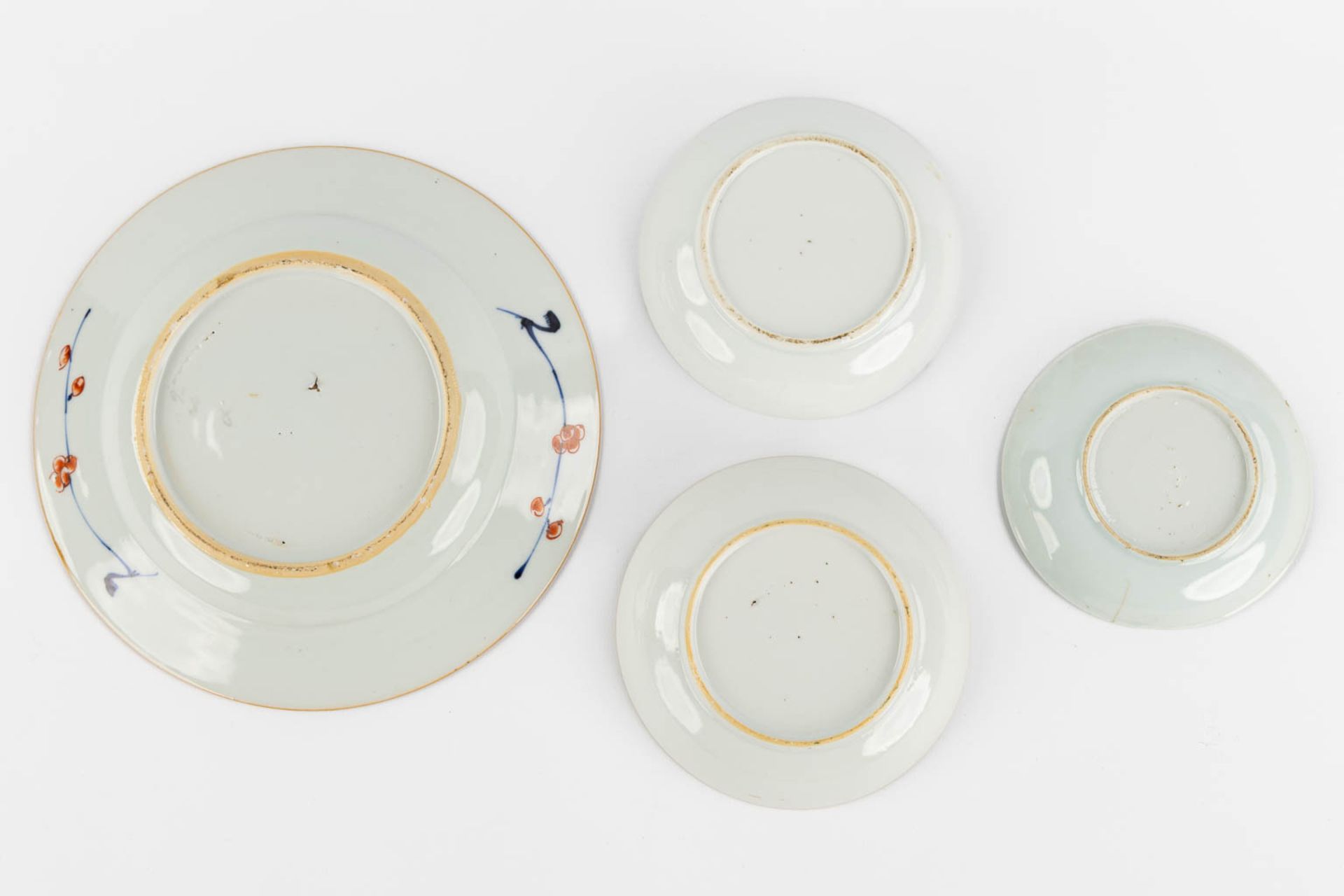 A collection of Famille Rose, Imari and Capucine. Chinese and Japanese porcelain. 19th/20th C. (W:33 - Bild 6 aus 12