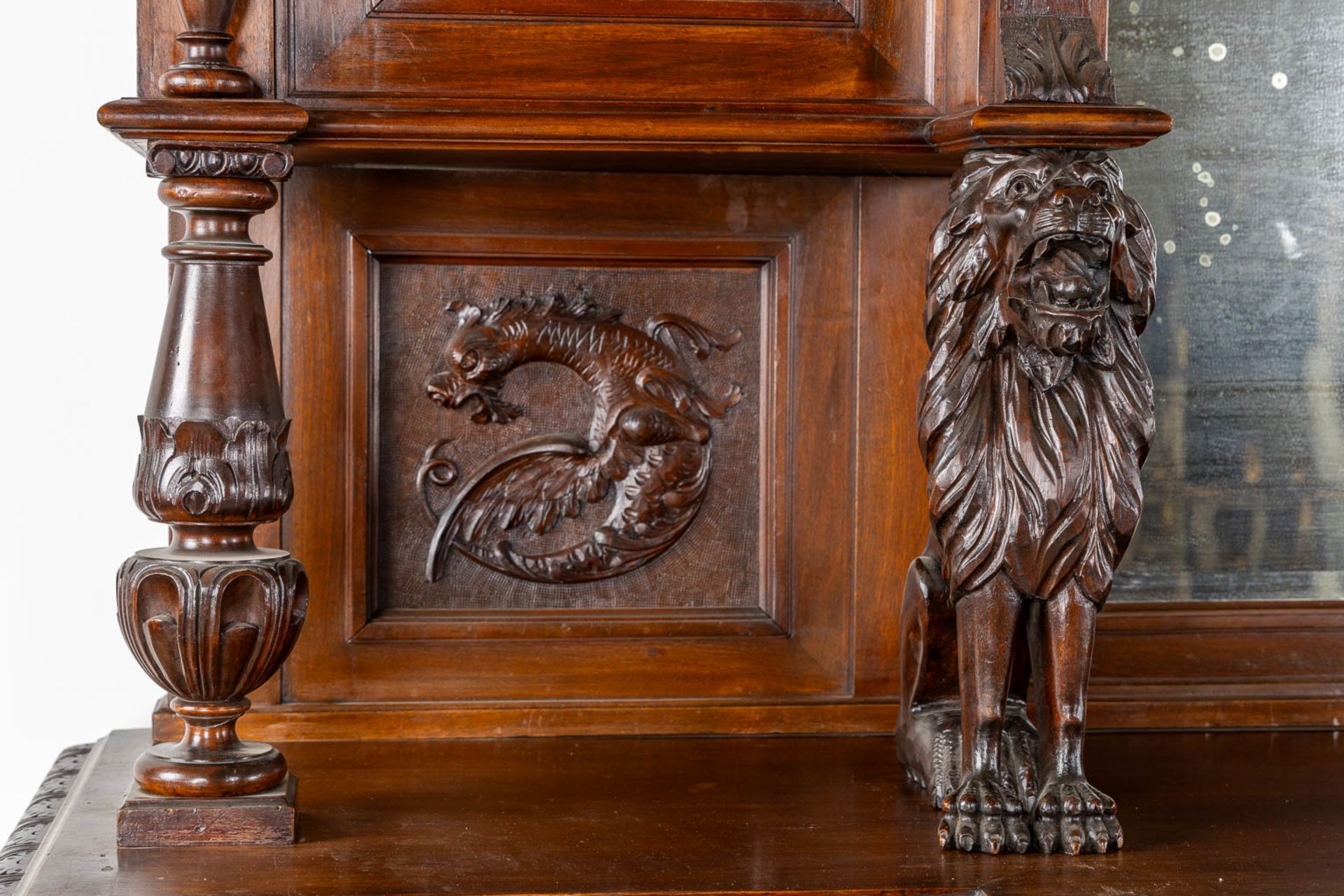 An exceptional pair cabinets, richly finished with wood-sculptures, Italy, circa 1900. (L:62 x W:204 - Image 3 of 12