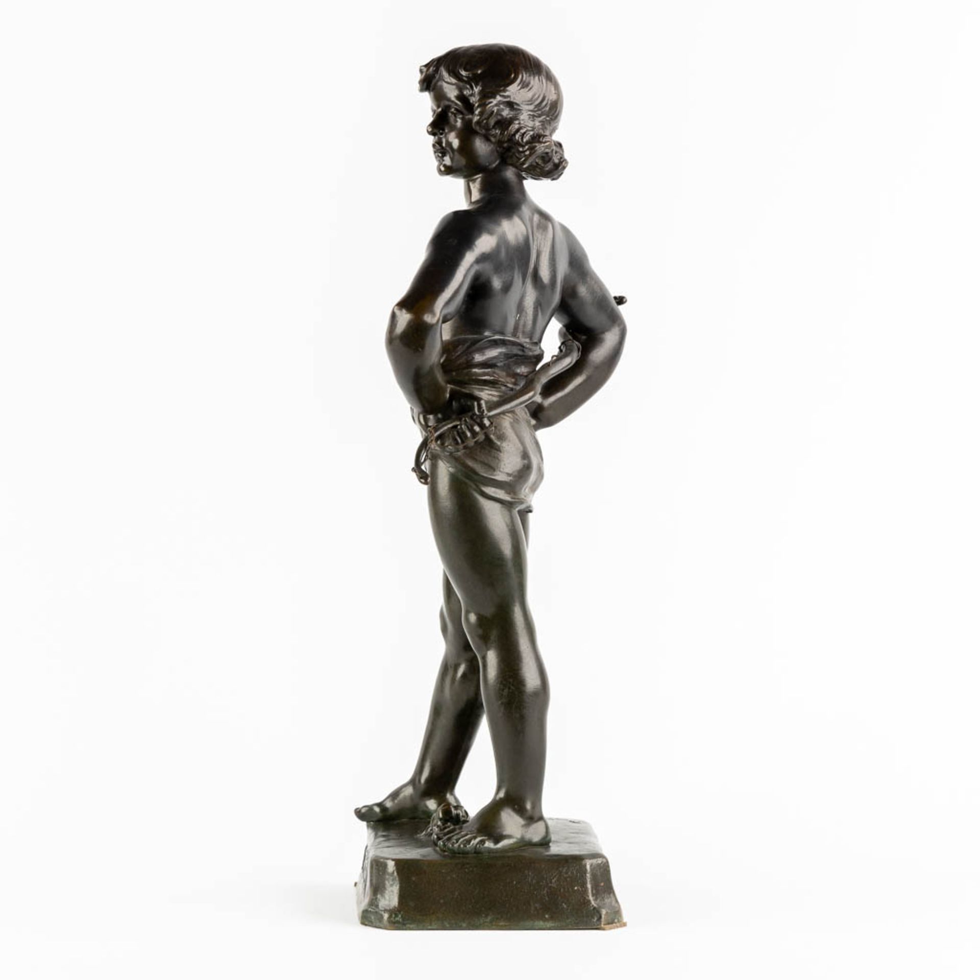 Marcel DÉBUT (1865-1933) 'Le Défi' patinated bronze. (L:19 x W:20 x H:61 cm) - Image 6 of 11