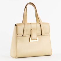 Delvaux model 'Reverie' Jumping, Ivoire. Ivory coloured leather. (L:11 x W:28 x H:23 cm)