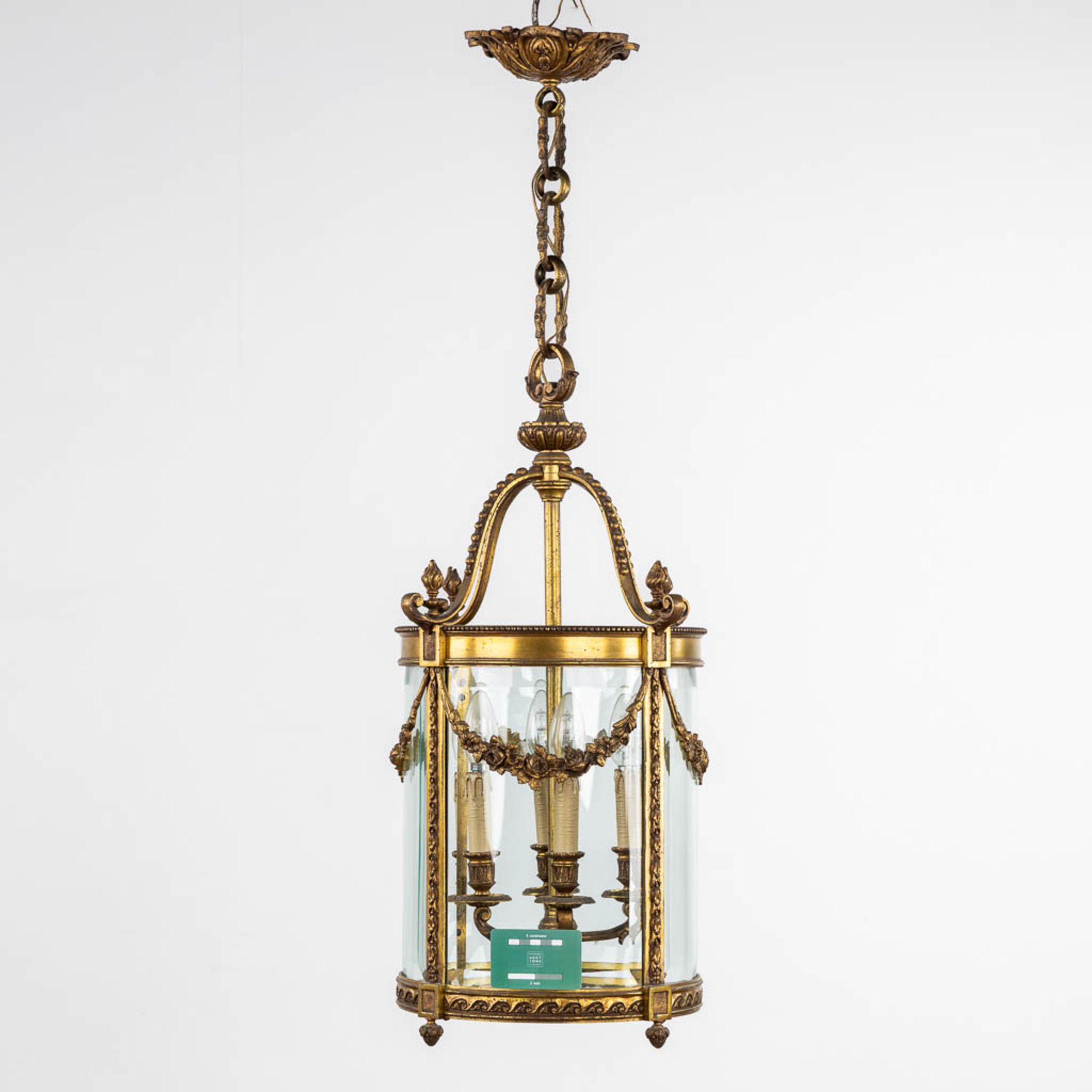 A lantern, brass and glass in Louis XVI style. (H:68 x D:37 cm) - Image 2 of 11