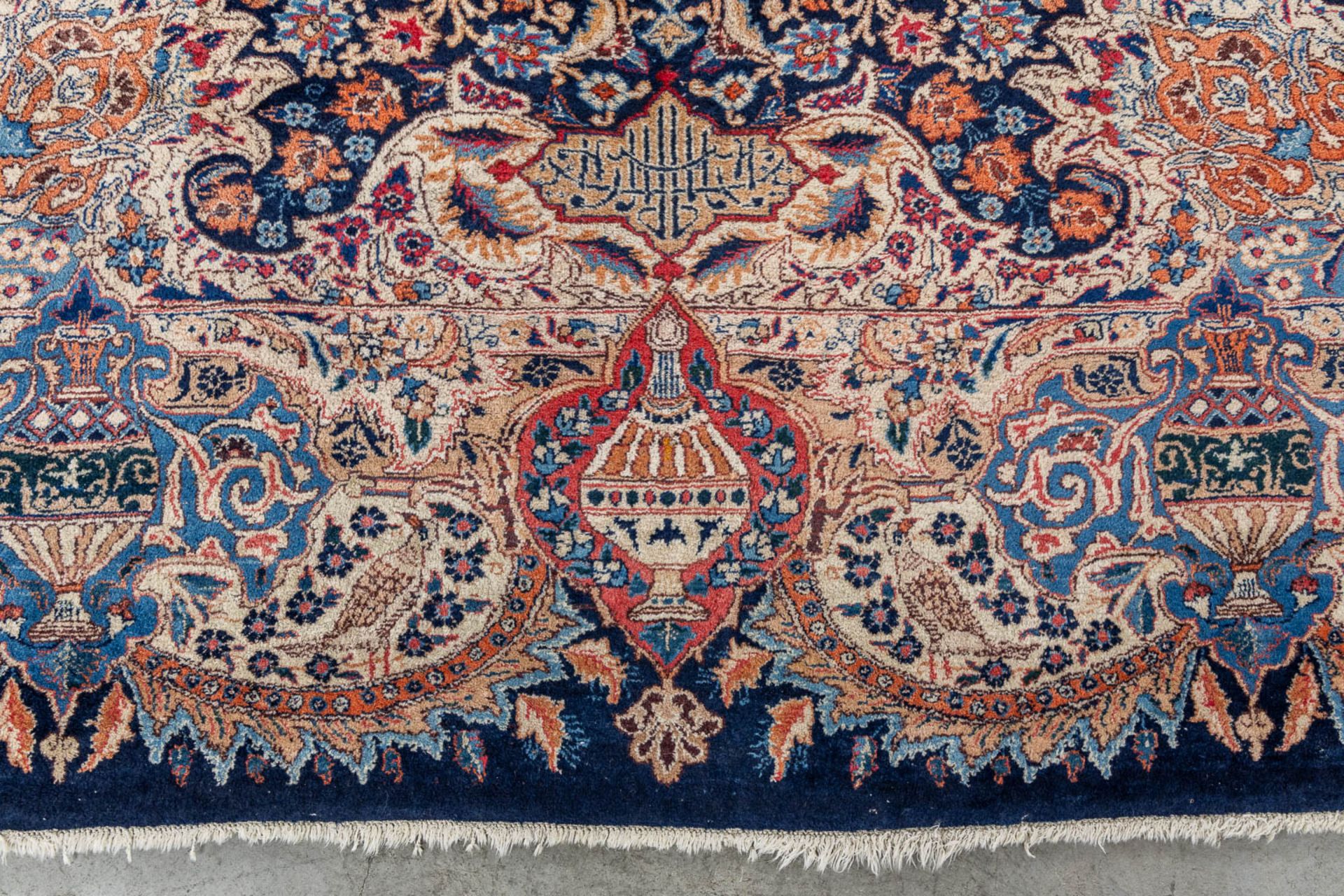 An Oriental hand-made carpet, Kashmar. (L:343 x W:256 cm) - Bild 6 aus 10