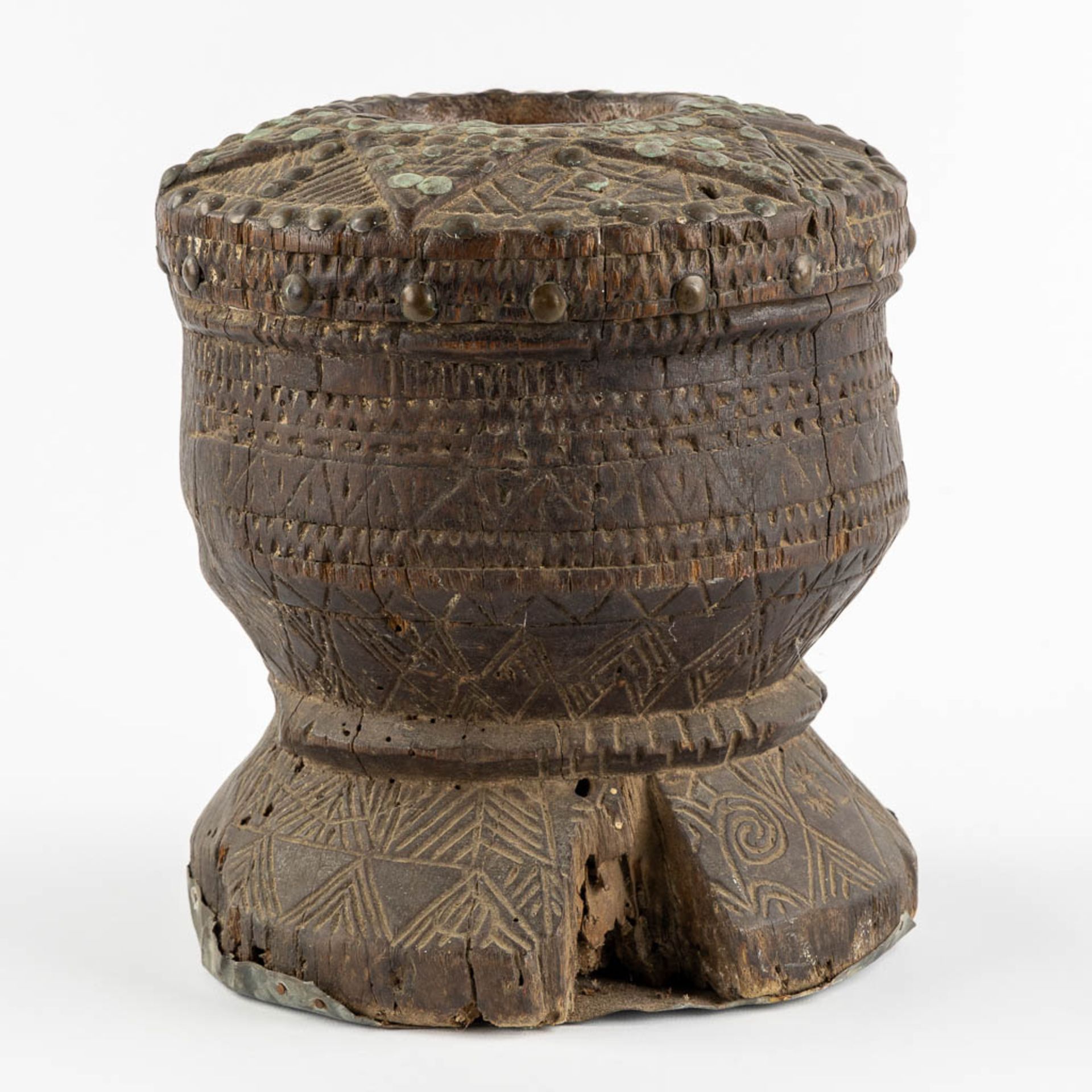A Manioc Press, and a sculpture, Africa, 20th C. - Image 17 of 25