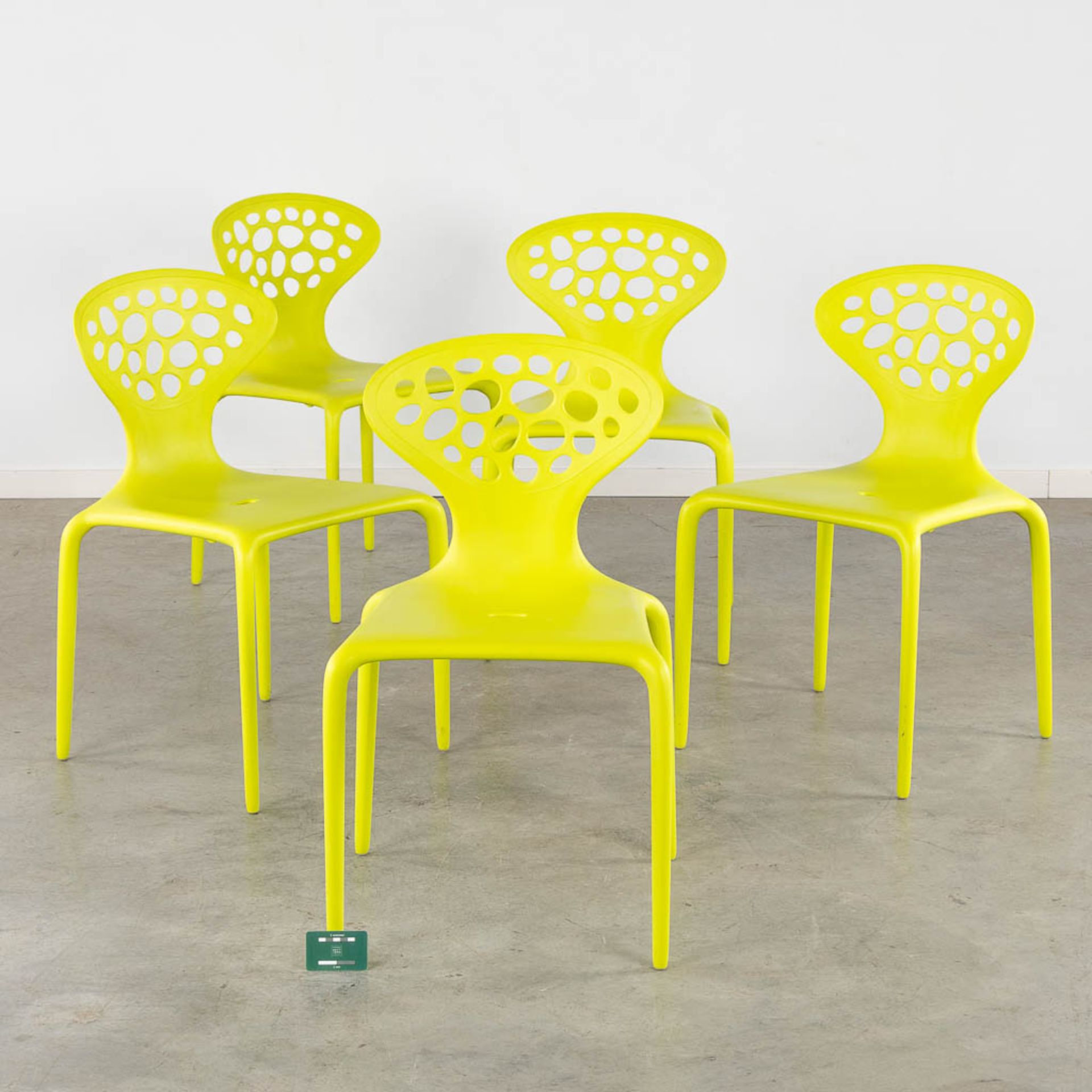 Ross LOVEGROVE (1958) 'Supernatural Chairs' (2005) for Morosso, Italy. (L:48 x W:48 x H:82 cm) - Bild 2 aus 11