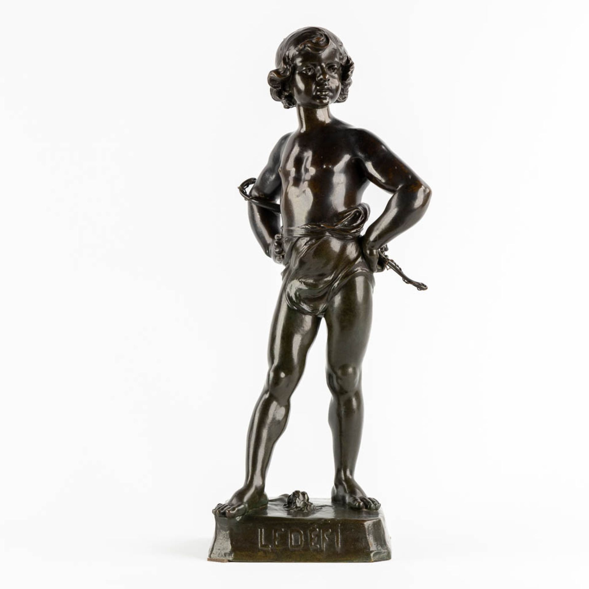 Marcel DÉBUT (1865-1933) 'Le Défi' patinated bronze. (L:19 x W:20 x H:61 cm) - Image 3 of 11