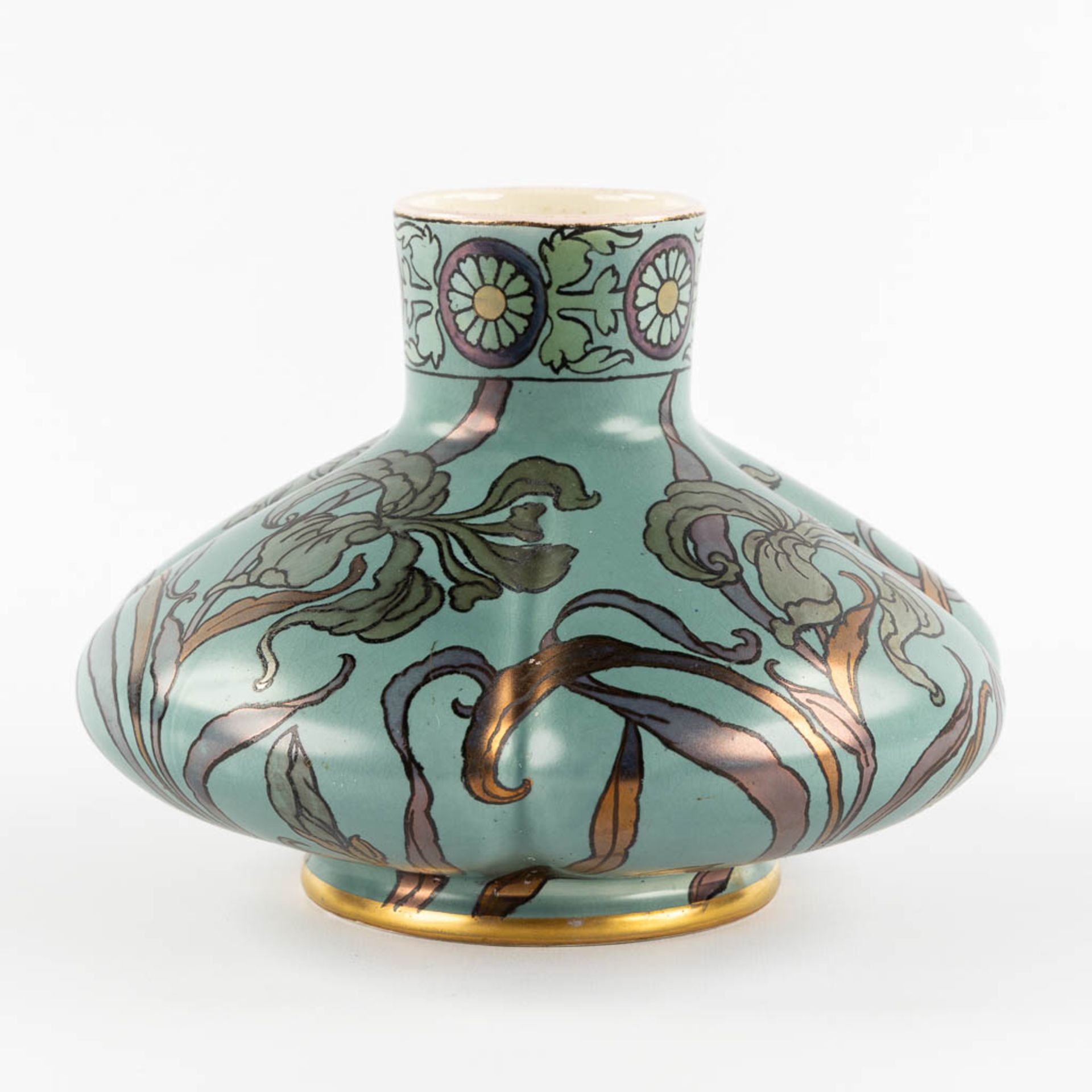 Boch Frères, Keramis, vase with a luster glaze, Art Nouveau. (H:18 x D:24 cm) - Image 3 of 11