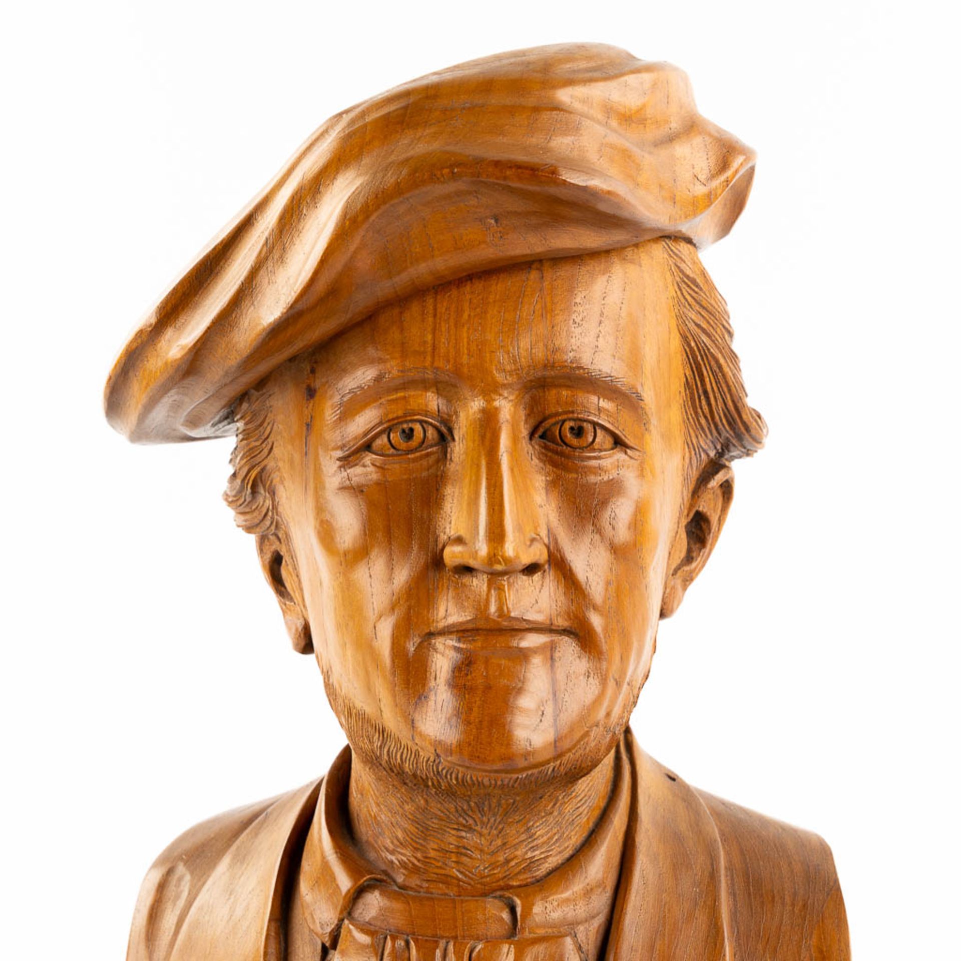 Buste of Richard Wagner, sculptured teak. Signed Dante, 1997. (L:19 x W:24 x H:41,5 cm) - Image 9 of 10