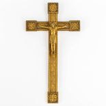 An antique, hand-engraved bronze crucifix with Corpus Christi, Neoroman, 19th C. (W:23,5 x H:43 cm)