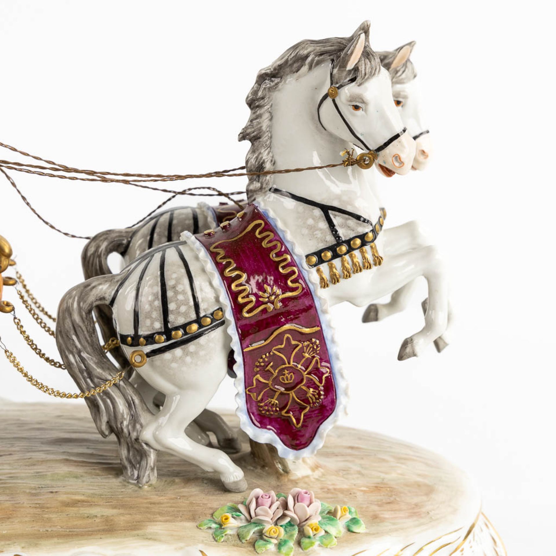 Sitzendorf, a large horse-drawn carriage, polychrome porcelain. (L:28 x W:74 x H:33 cm) - Bild 12 aus 15