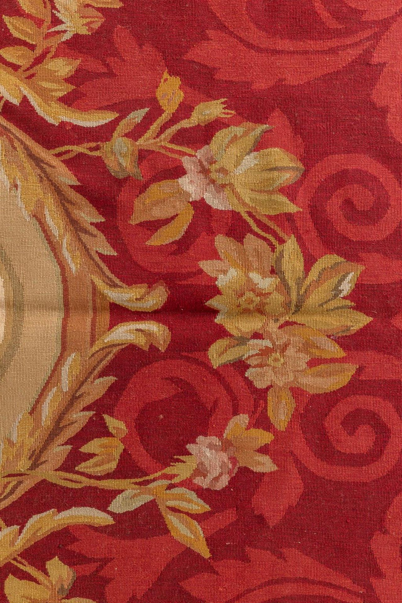 An exceptional carpet 'Aubusson'. France. (L:368 x W:275 cm) - Bild 8 aus 9