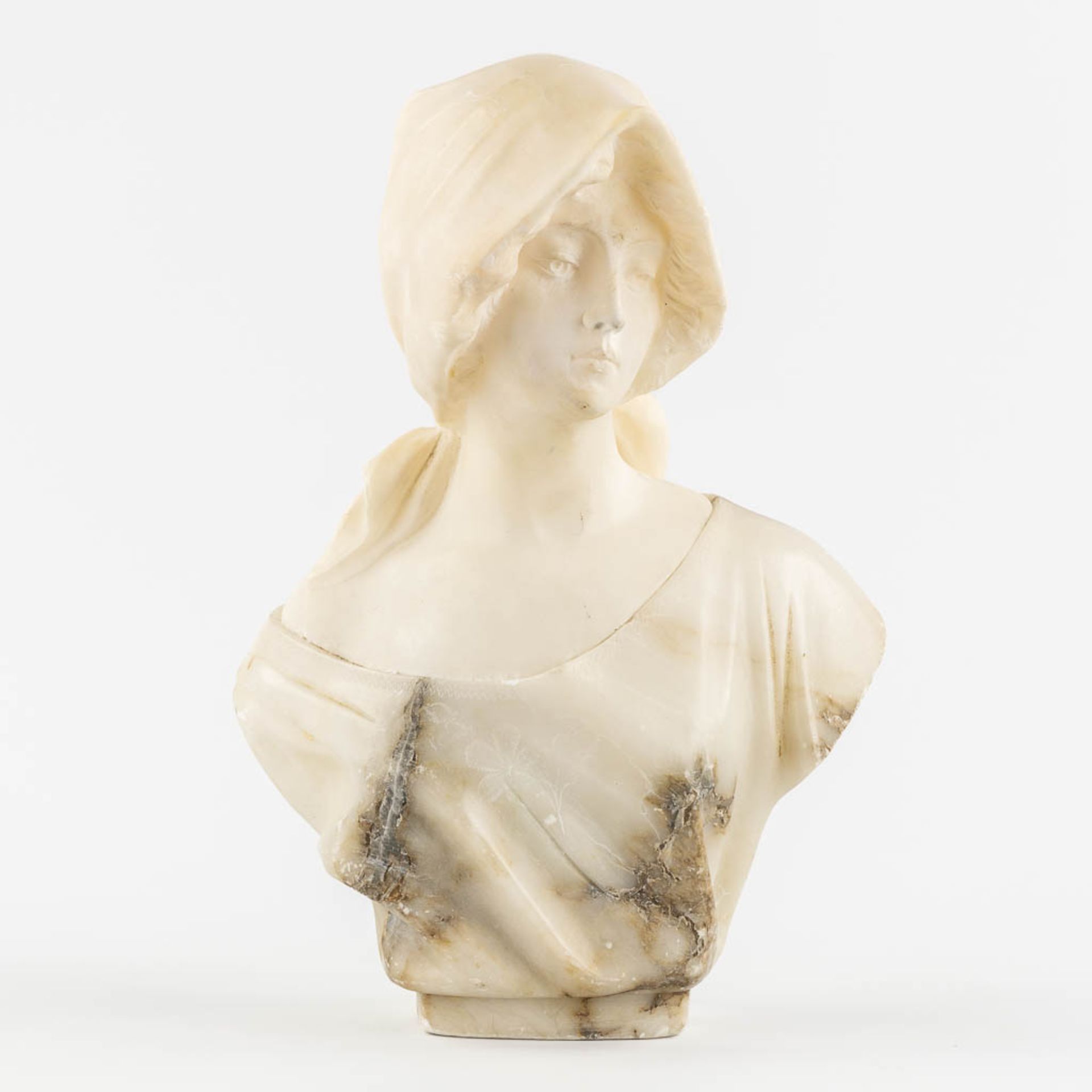 Guglielmo PUGI (c.1850-1915) 'Bust of a Lady' sculptured alabaster. (L:14 x W:23 x H:33 cm) - Image 3 of 11