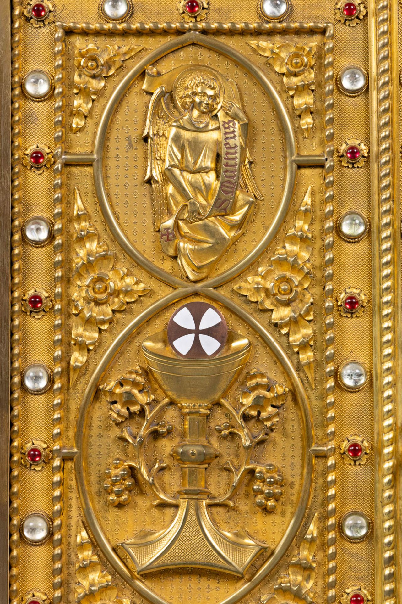 A Tabernacle, finely finished with The Four Evangelists, Cabochons and enamel. Gothic Revival, 19th - Image 10 of 13