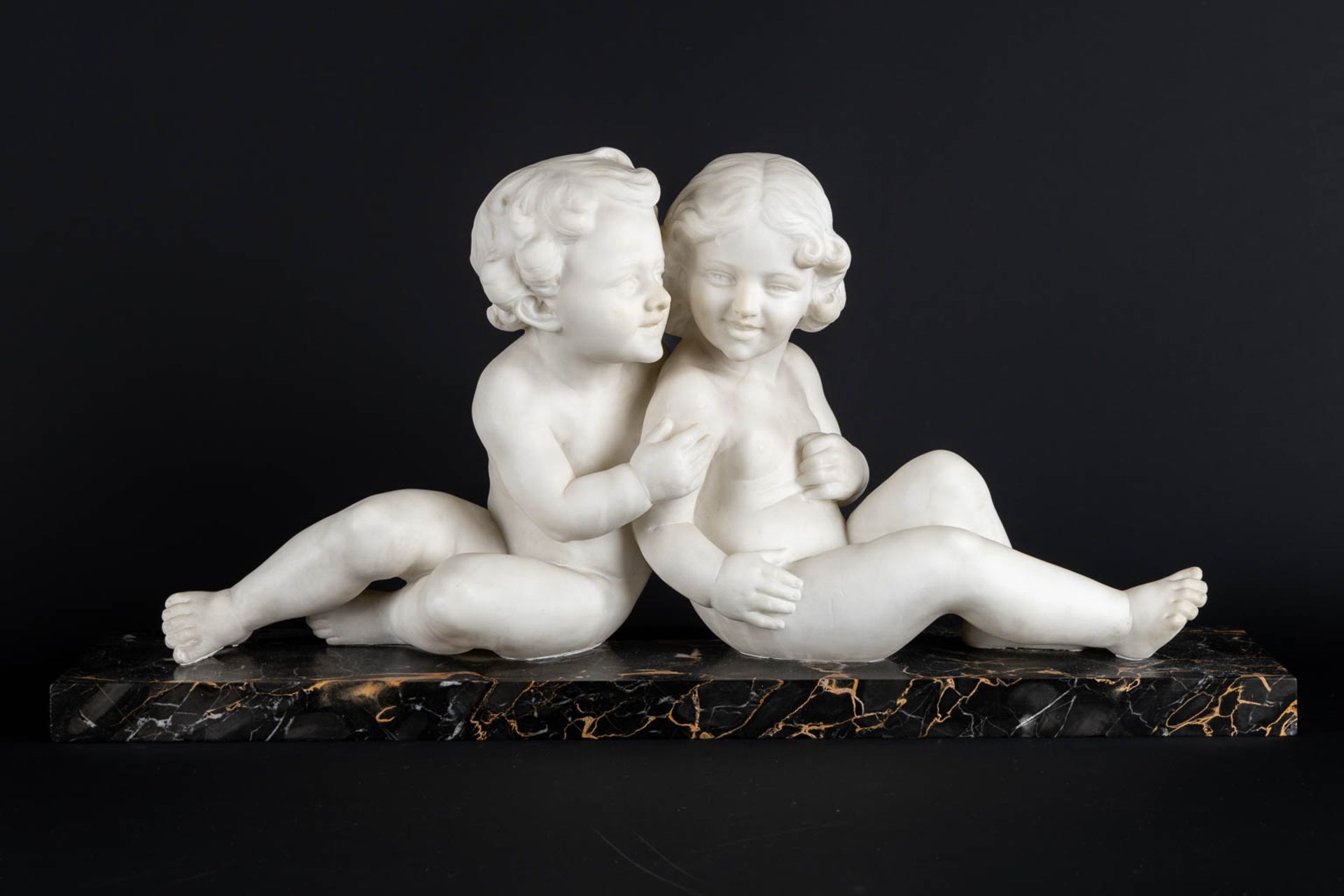 L. MORELLI (XX) 'Two Girls' sculptured Carrara marble. Italy, 1st half of the 20th C. (L:15 x W:65 x - Image 3 of 10
