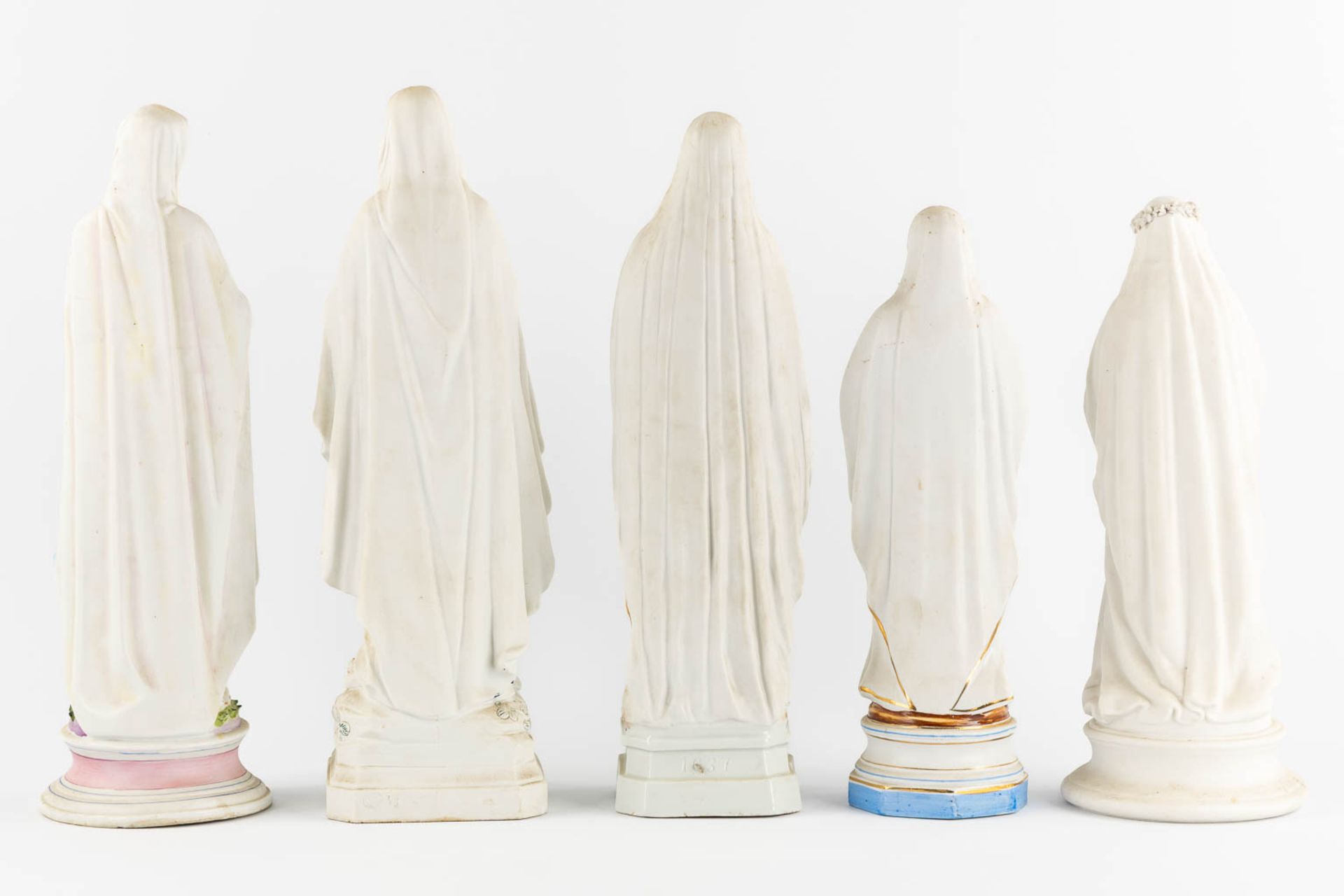 Nine bisque porcelain figurines of Saints, Madonna's. 20th C. (H:48 cm) - Image 4 of 9