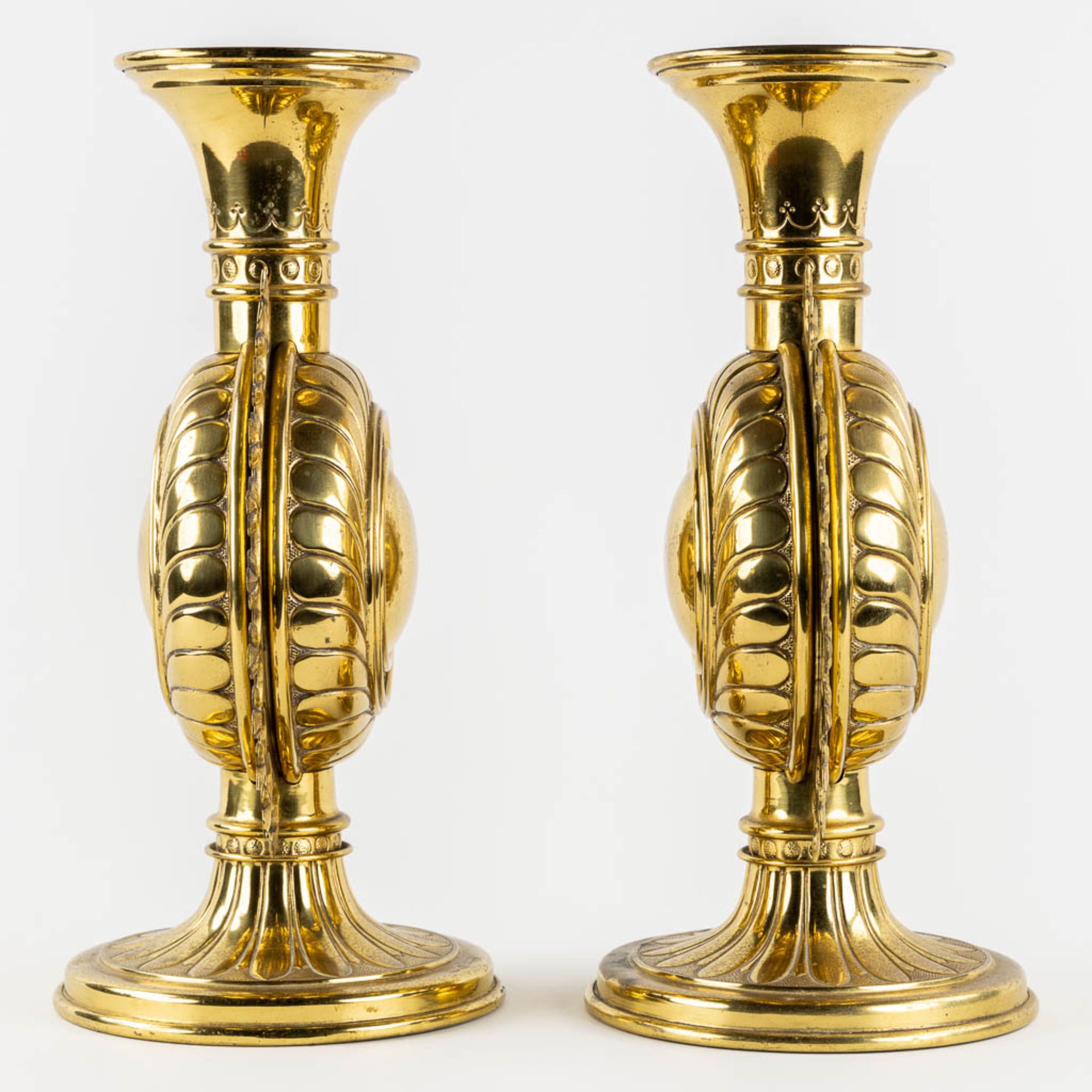 A pair of candelabra, brass, gothic Revival. (L:21 x W:27 x H:42 cm) - Image 4 of 11