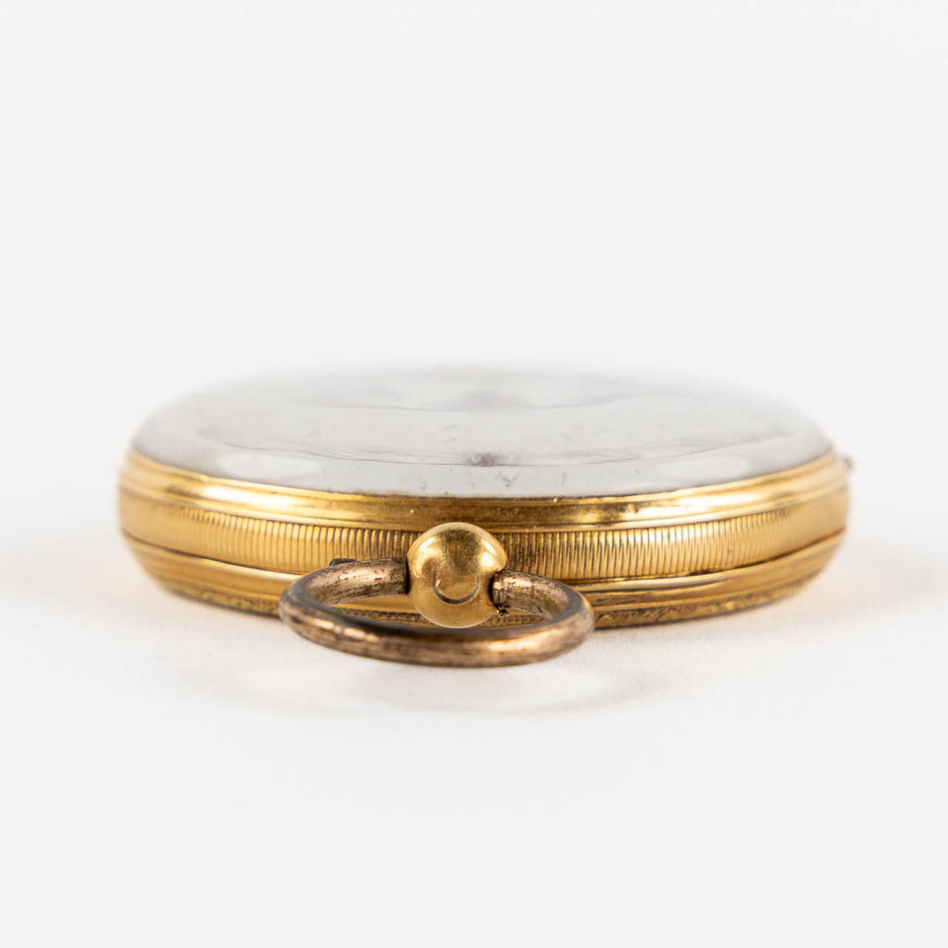 An antique pocket watch, 18kt yellow gold. Guioche image of a running horse. (W:4,3 x H:6,3 cm) - Image 8 of 15