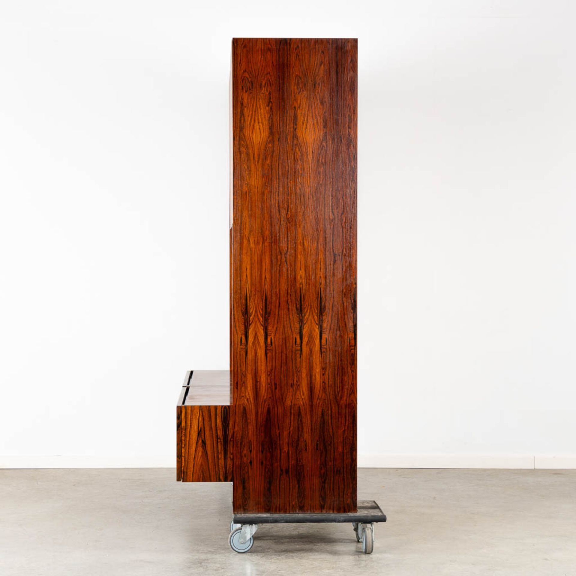 Oswald VERMAERCKE (1926)(attr.) 'Mid century highboard' Rosewood veneer. (L:71 x W:187 x H:185 cm) - Image 10 of 16