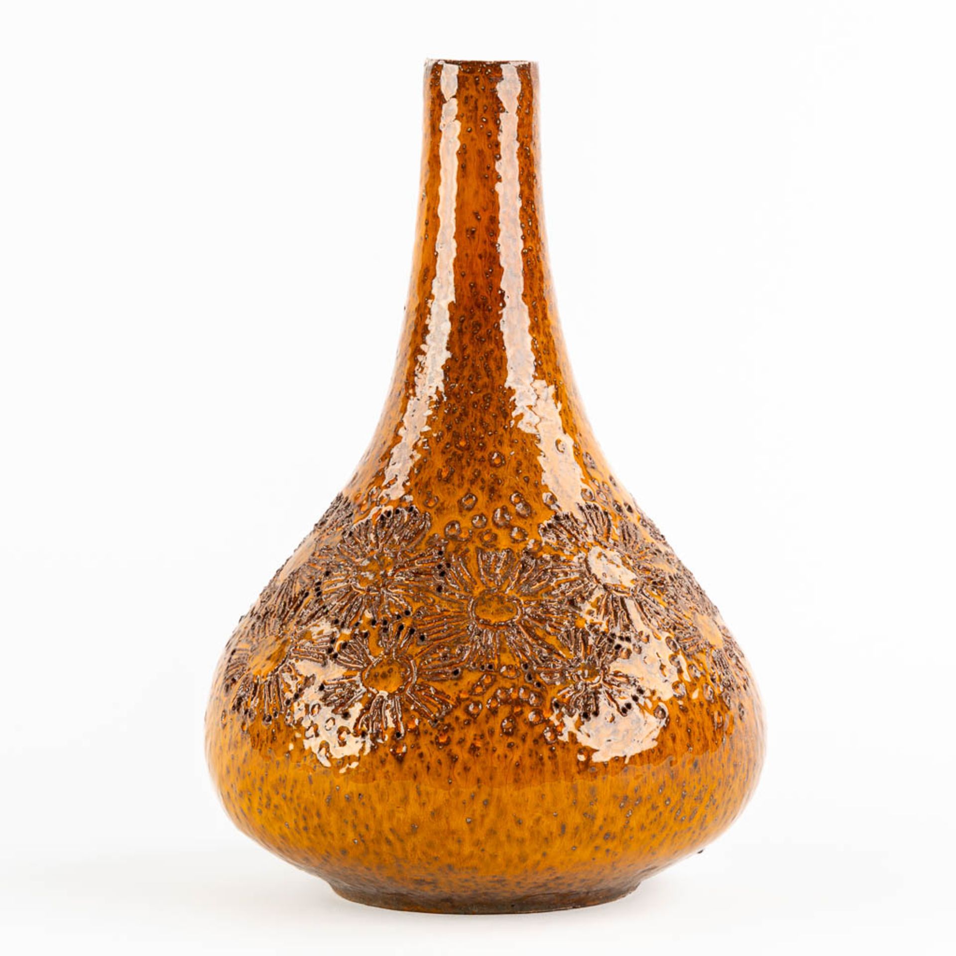 Elisabeth VANDEWEGHE (1946) 'Vase with orange glaze' voor Perignem. (H:34 x D:20 cm) - Image 4 of 9