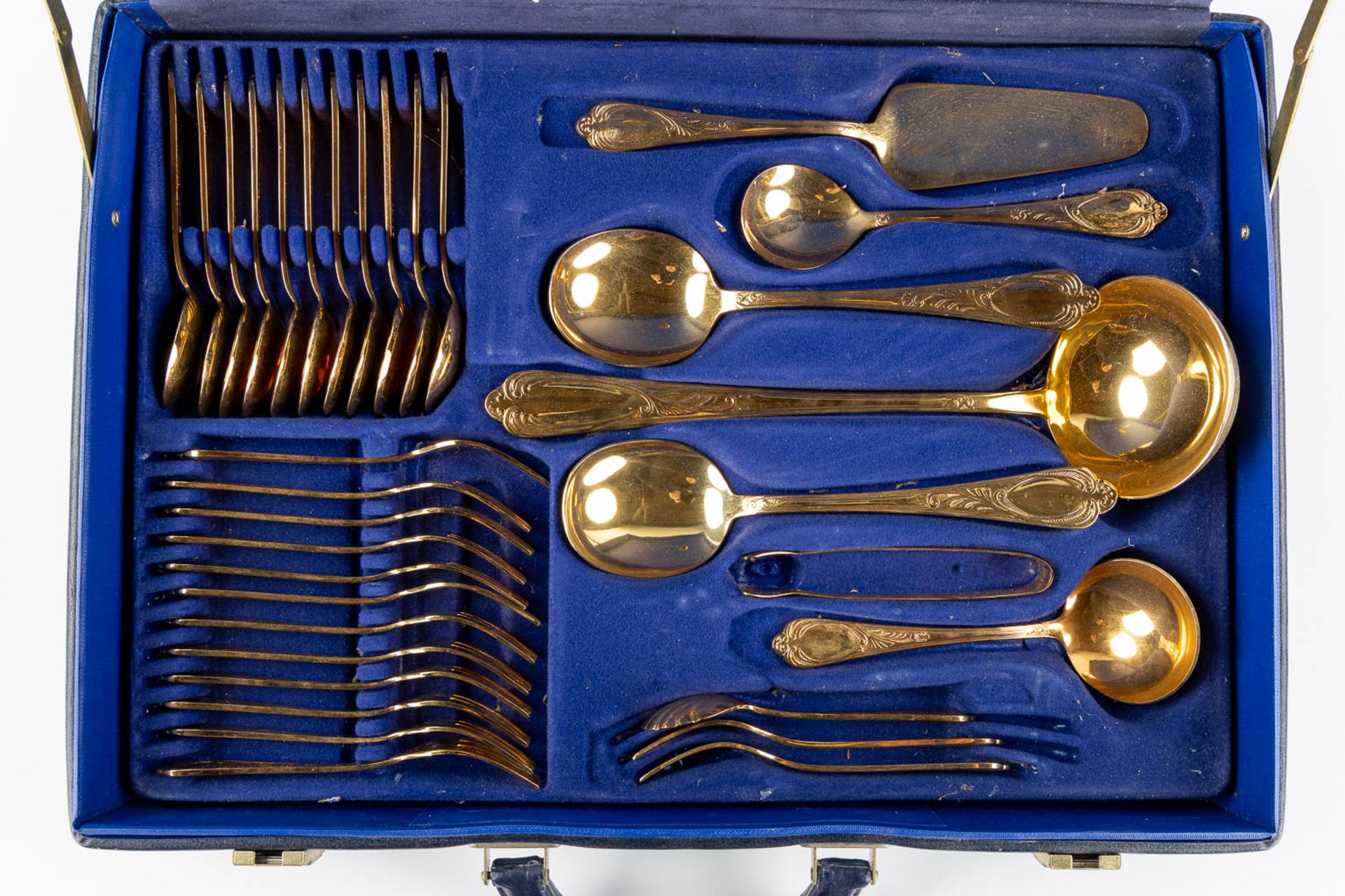A gold-plated 'Solingen' flatware cutlery set, made in Germany. Model 'Louis XV' . (L:34 x W:45 x H: - Bild 11 aus 11