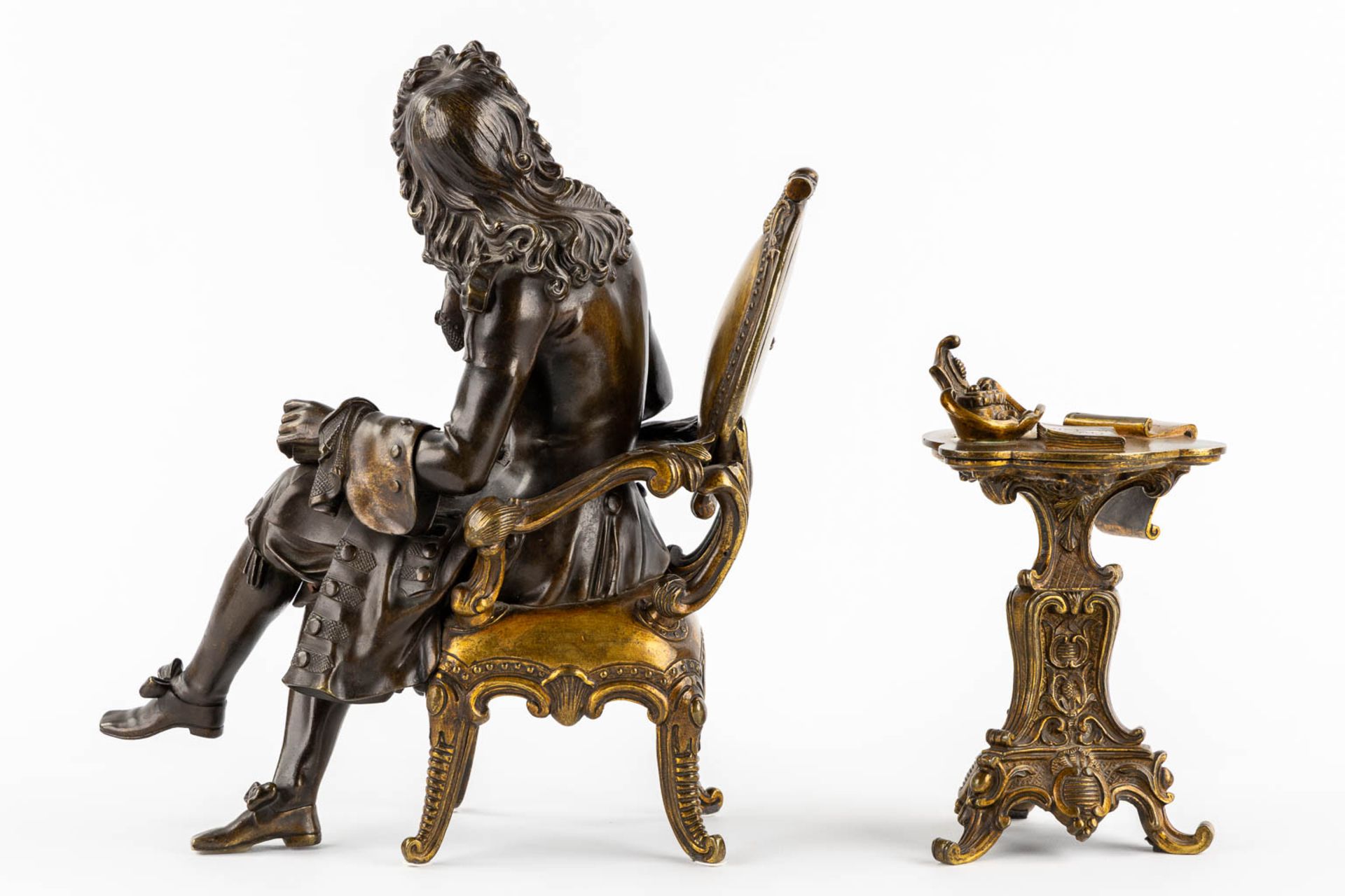 Pascal Collasse, a patinated and gilt bronze figurine. Circa 1900. (L:15 x W:25 x H:29 cm) - Image 5 of 13