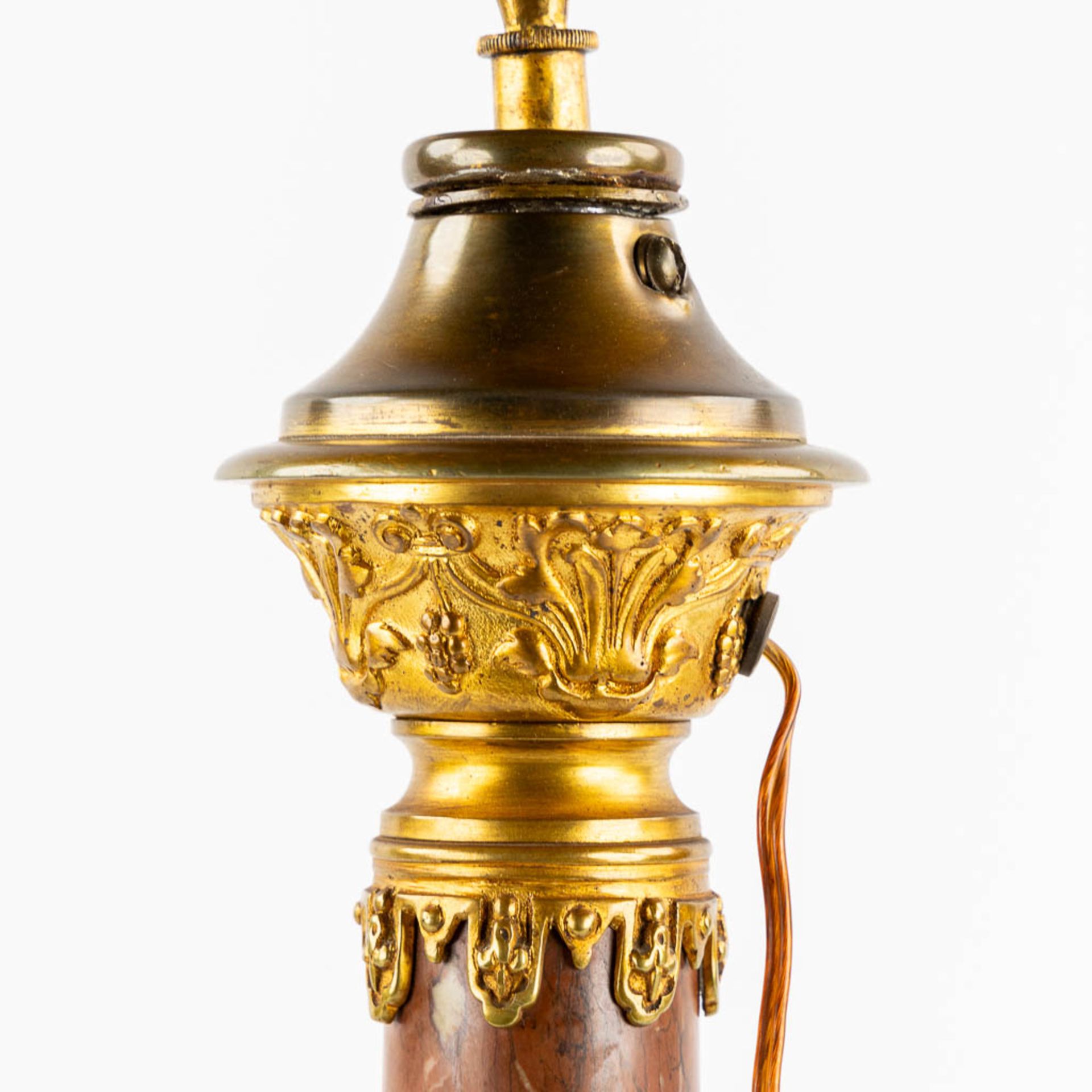 Three table lamps, Bronze, Onyx and Opaline. (H:85 cm) - Bild 8 aus 11