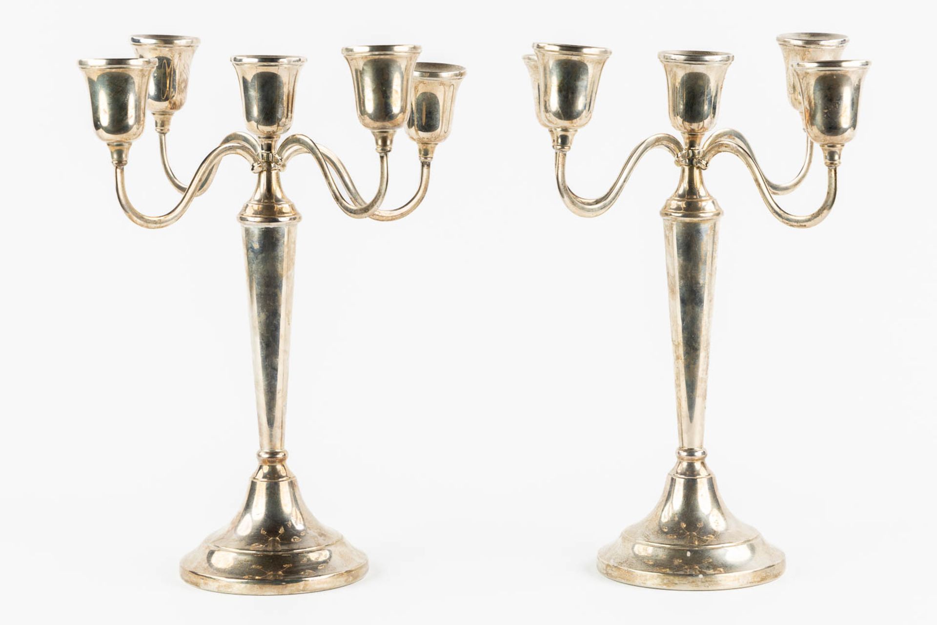 David Shaw Silverware Ltd, A pair of silver candelabra. 1992. (L:28 x W:28 x H:34 cm) - Image 5 of 12
