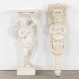 A pedestal for a figurine, Resine, added a wall mounted pedestal, patinated plaster. (L:24 x W:25 x