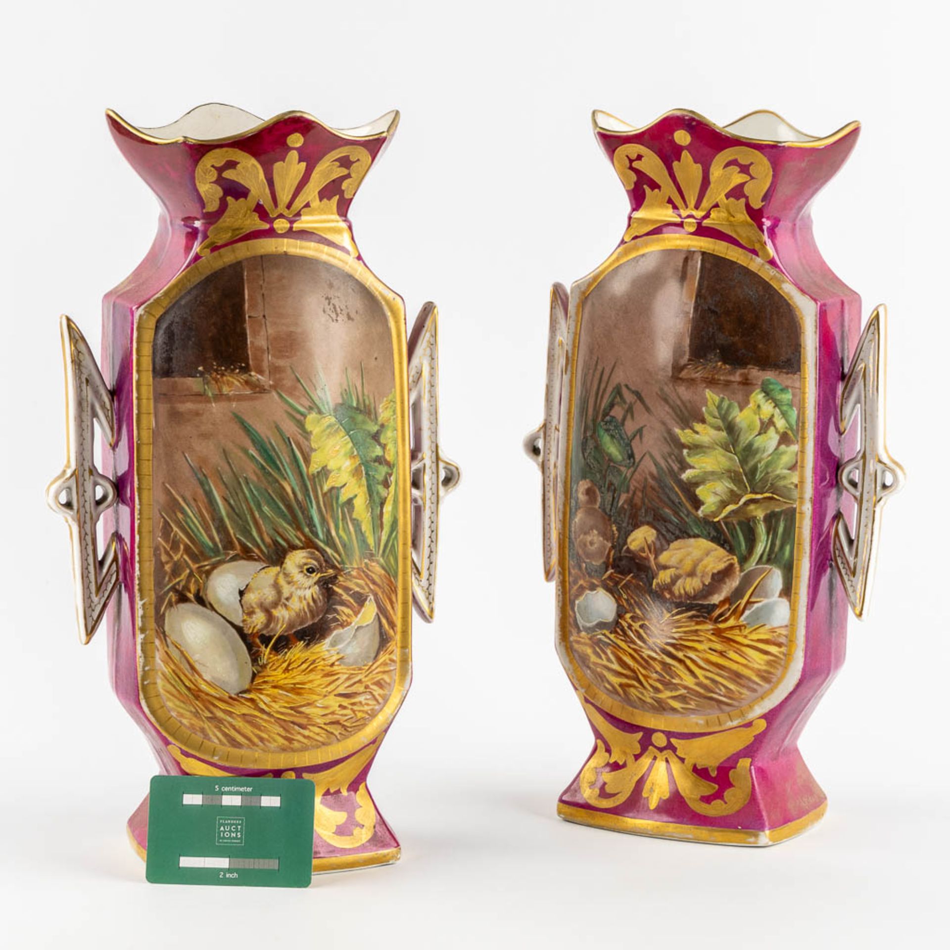 Vieux Bruxelles, a pair of vases with 'Hatching Ducklings'. 19th C. (L:12 x W:23 x H:40 cm) - Image 2 of 10