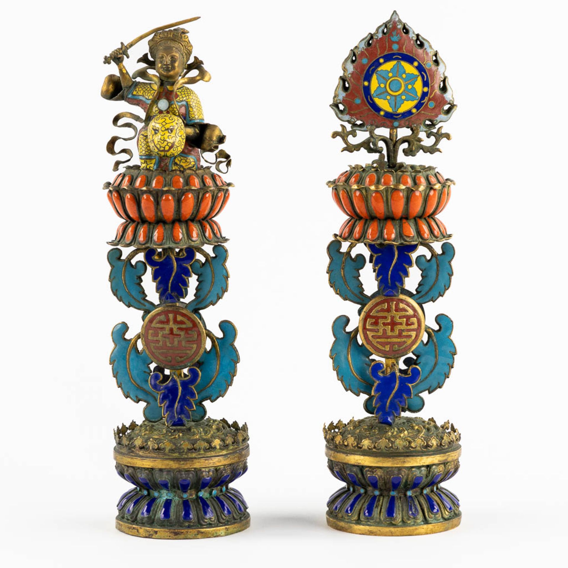 Two Chinese enamel inlaid and gilt metal Buddhist altar ornaments. 19th C. (H:32 x D:9 cm) - Bild 3 aus 11